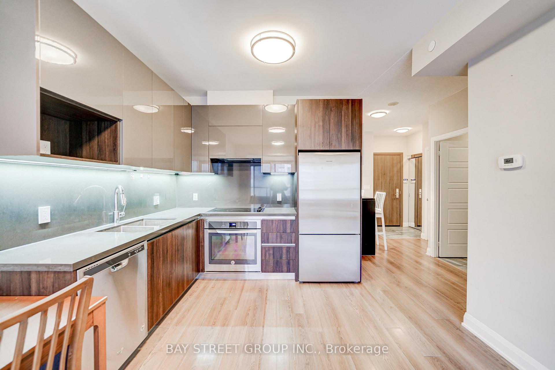 Photo 18 of Unit 531, 25 Water Walk Drive, Markham, Unionville — HOMEH