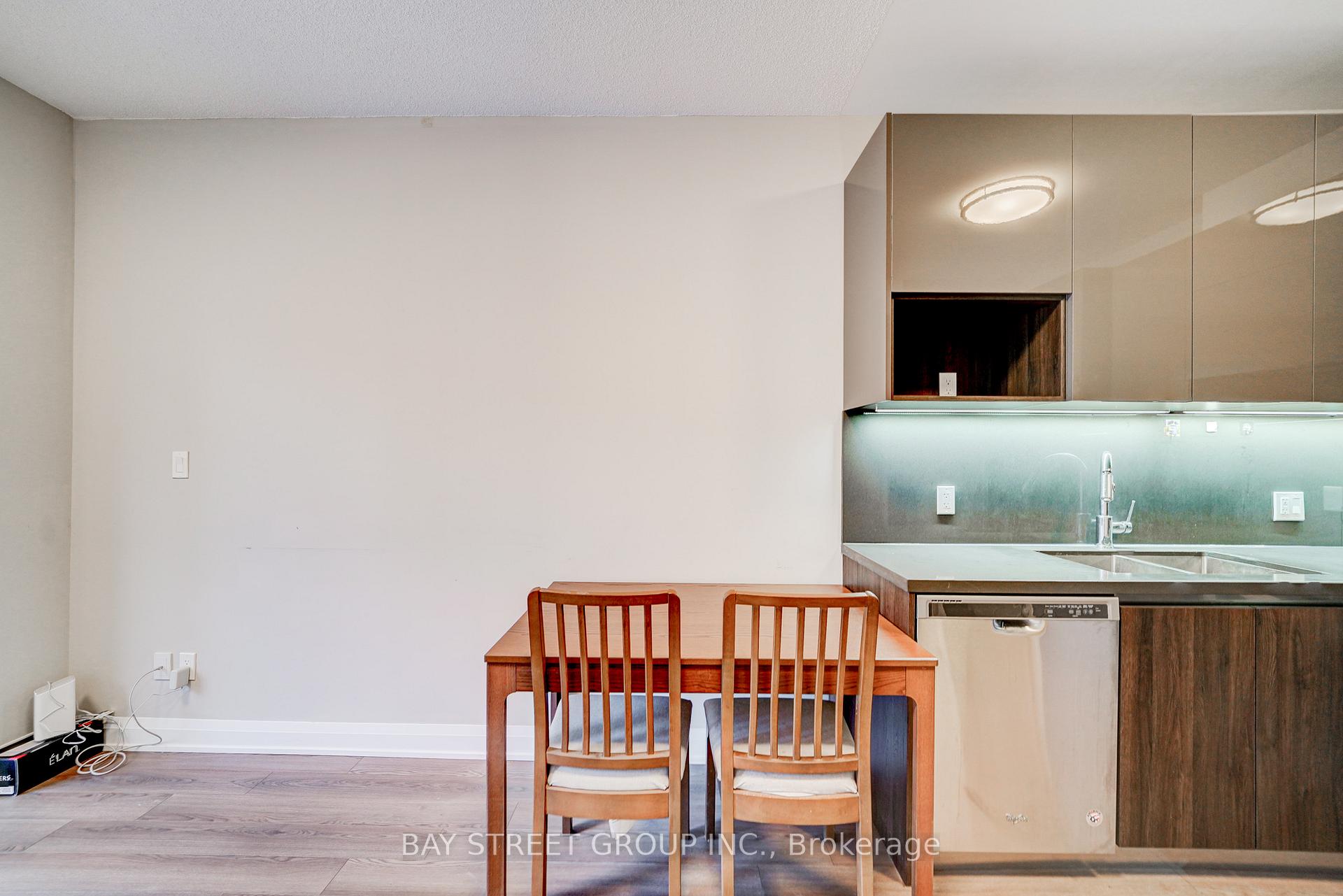 Photo 19 of Unit 531, 25 Water Walk Drive, Markham, Unionville — HOMEH