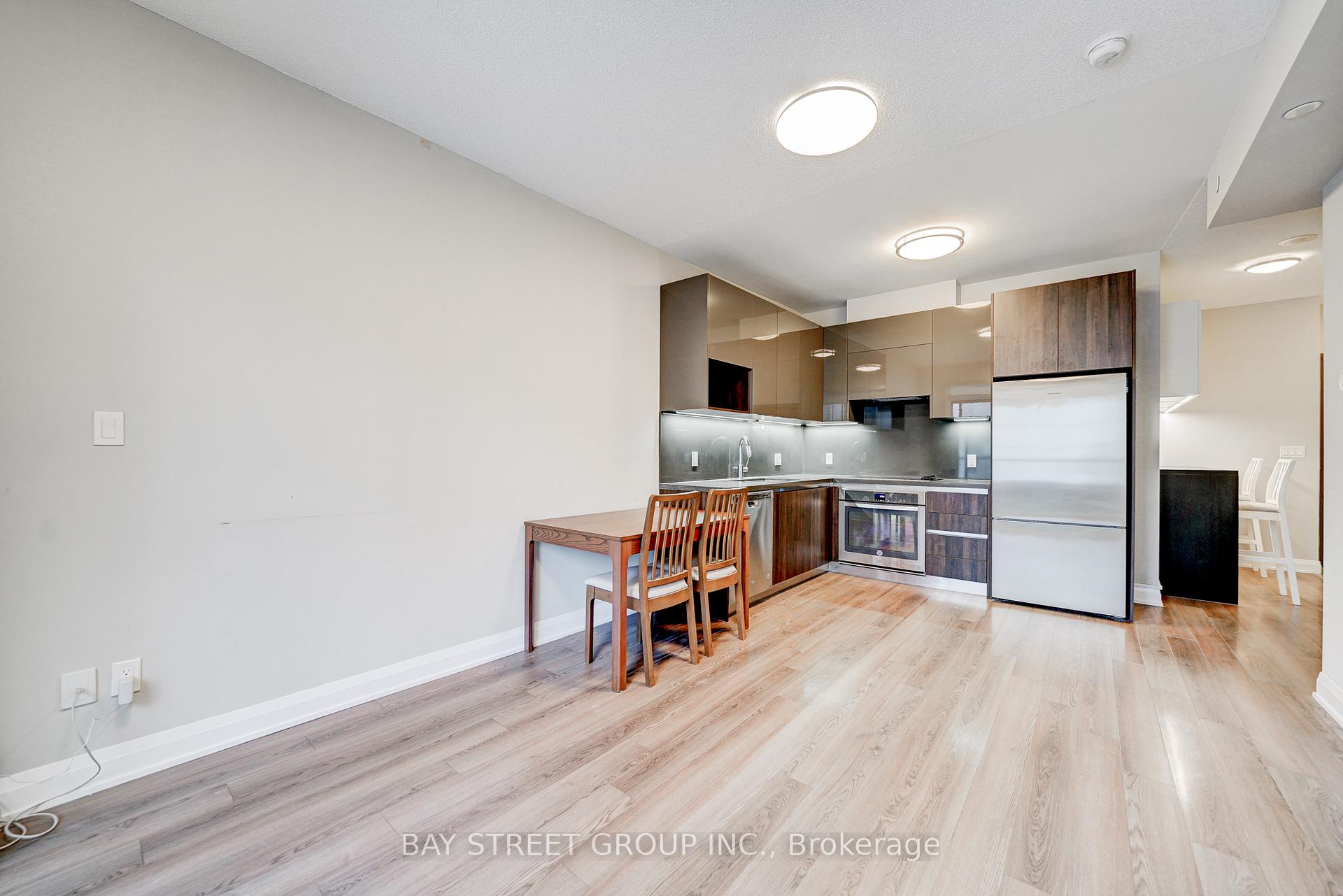 Photo 22 of Unit 531, 25 Water Walk Drive, Markham, Unionville — HOMEH