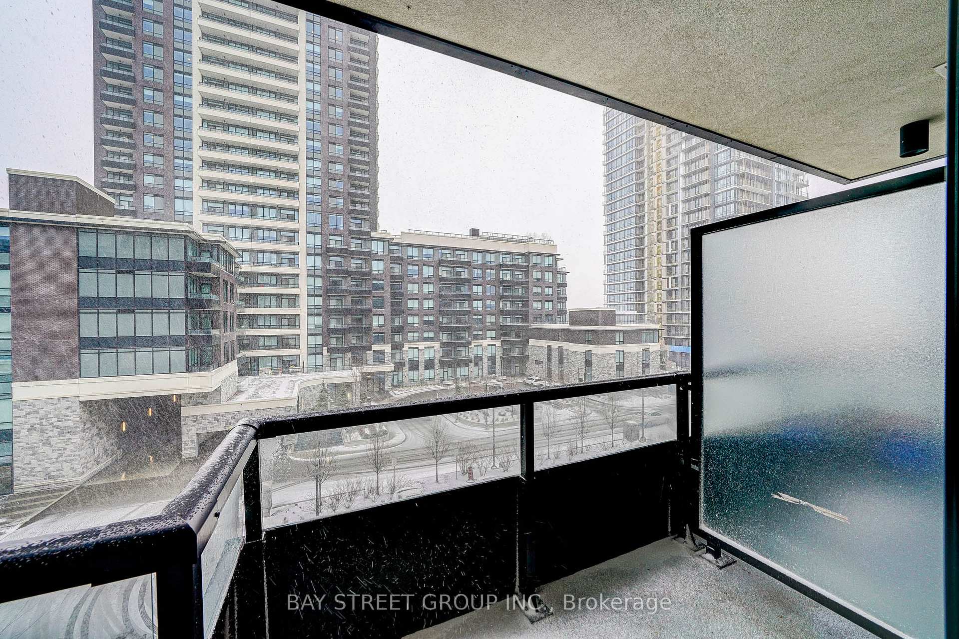 Photo 29 of Unit 531, 25 Water Walk Drive, Markham, Unionville — HOMEH