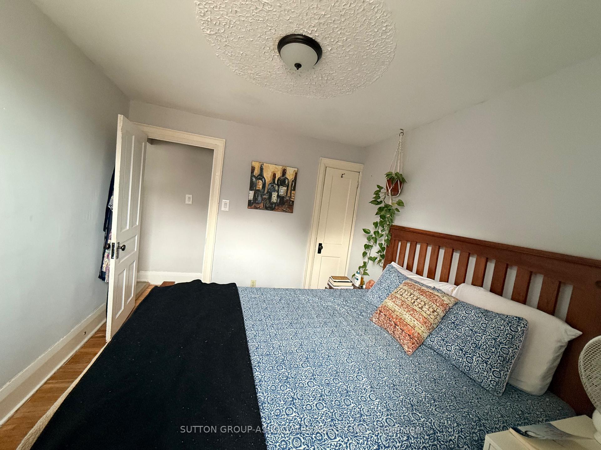 Photo 7 of Unit Upper, 544 Concord Avenue, Toronto, Dovercourt-Wallace Emerson-Junction — HOMEH