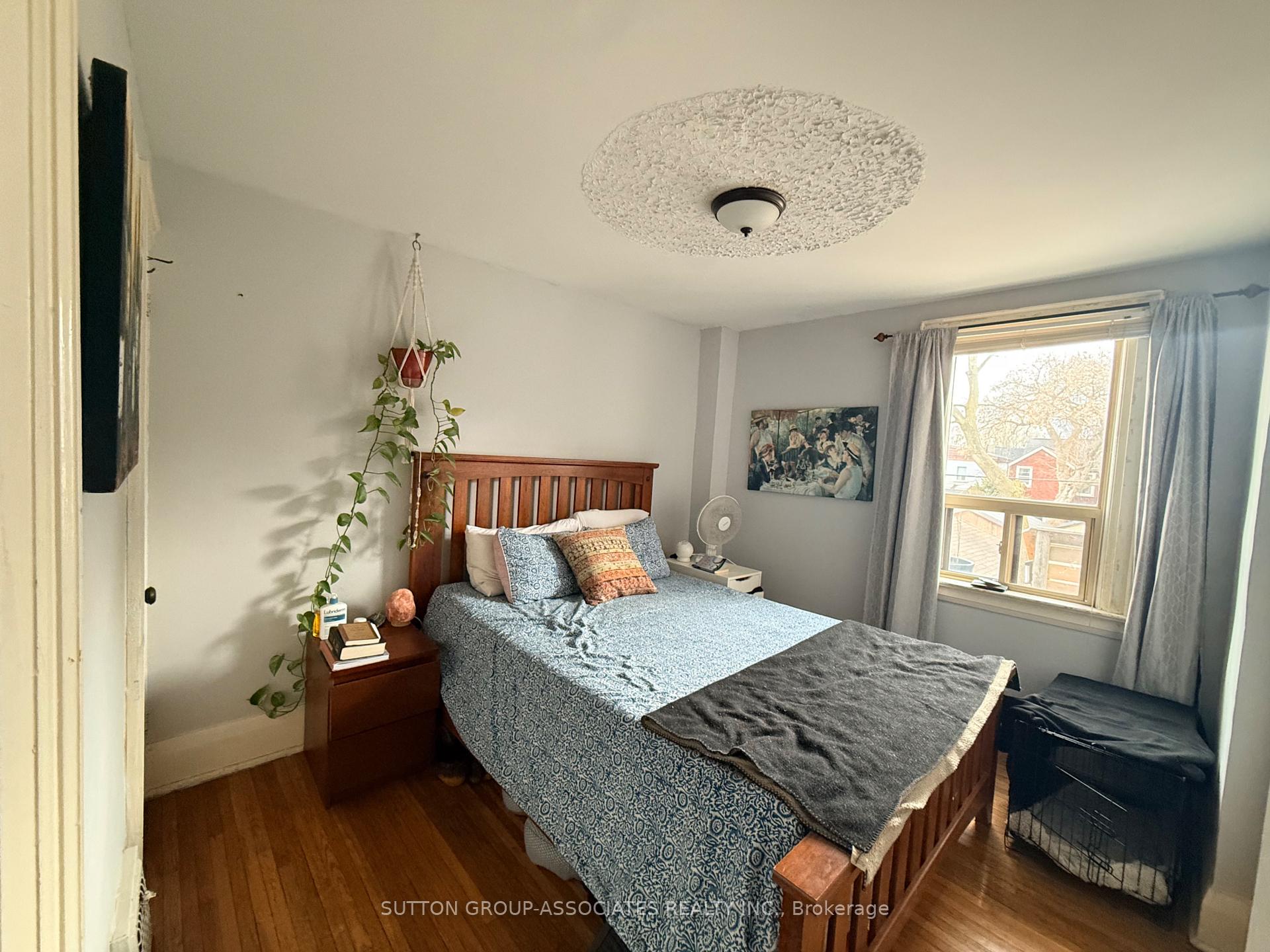 Photo 8 of Unit Upper, 544 Concord Avenue, Toronto, Dovercourt-Wallace Emerson-Junction — HOMEH