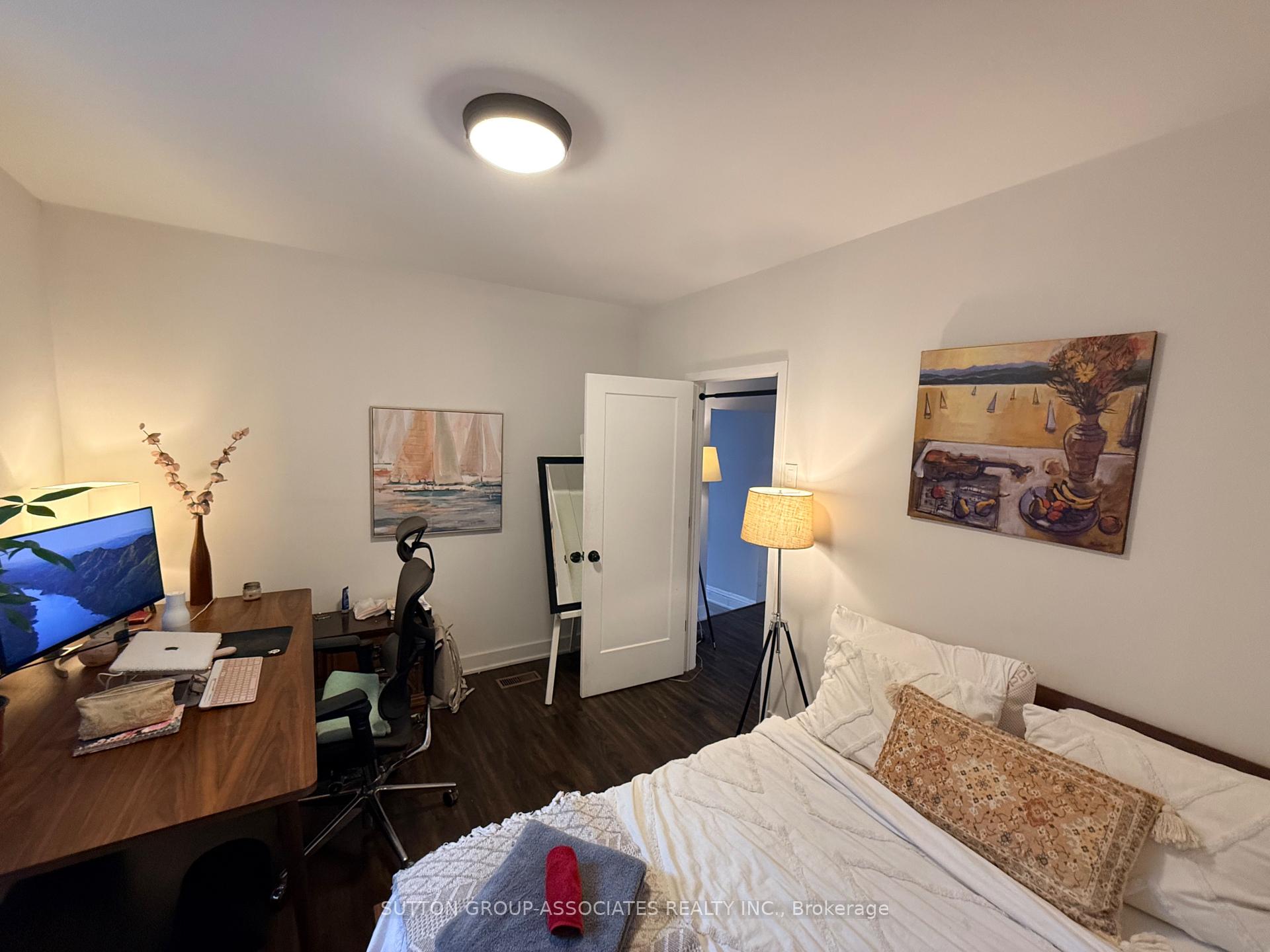 Photo 12 of Unit Upper, 544 Concord Avenue, Toronto, Dovercourt-Wallace Emerson-Junction — HOMEH