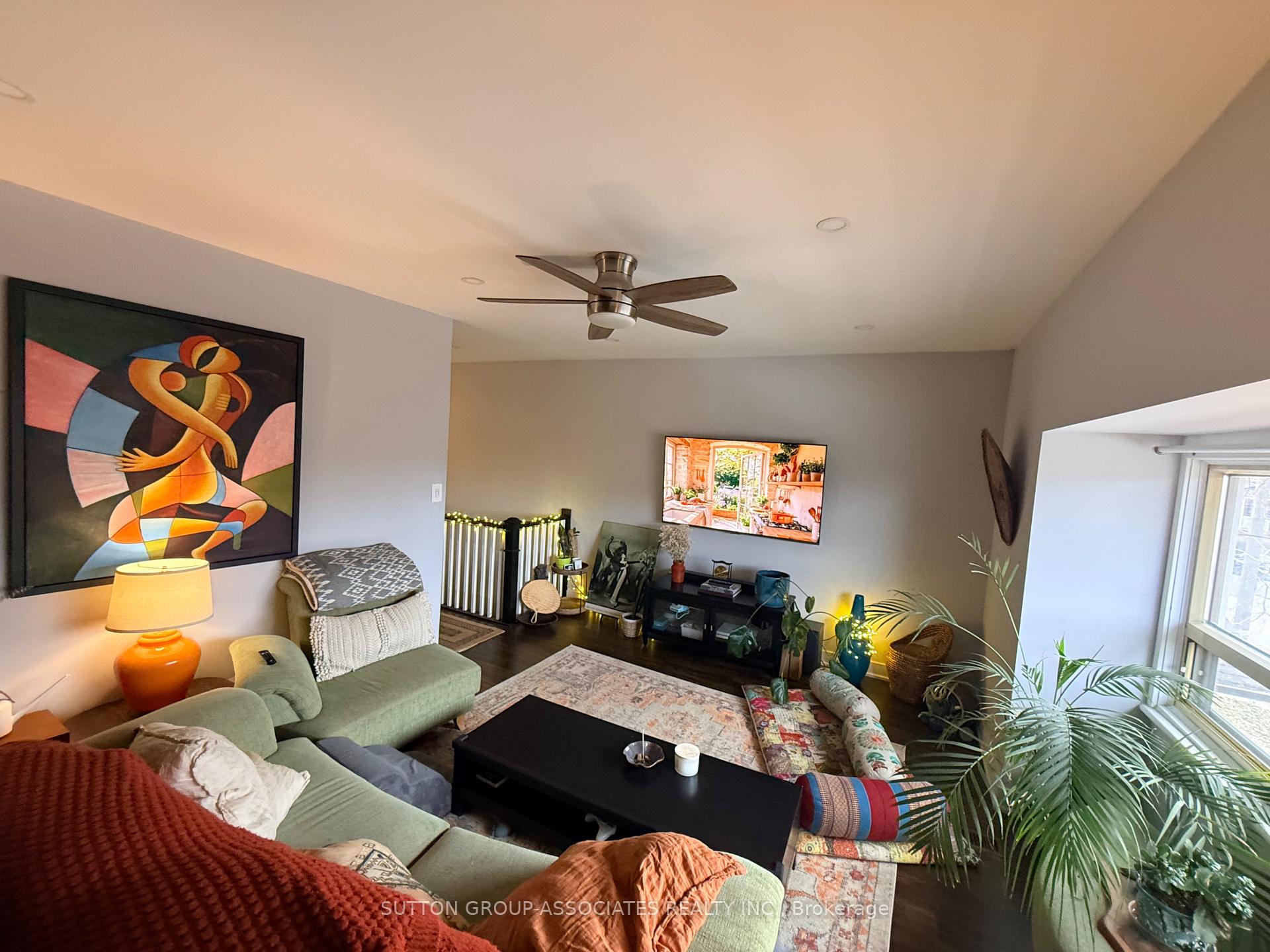 Photo 16 of Unit Upper, 544 Concord Avenue, Toronto, Dovercourt-Wallace Emerson-Junction — HOMEH