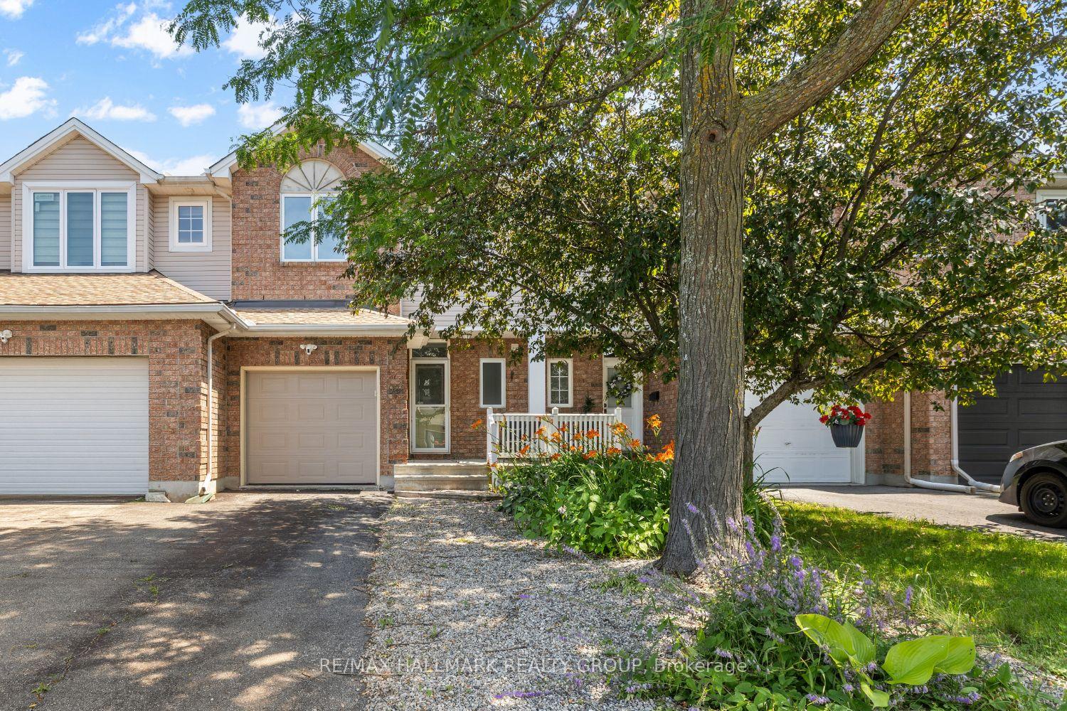 Photo 2 of 988 Lucille Way, Ottawa, Notting Hill/Summerside — HOMEH