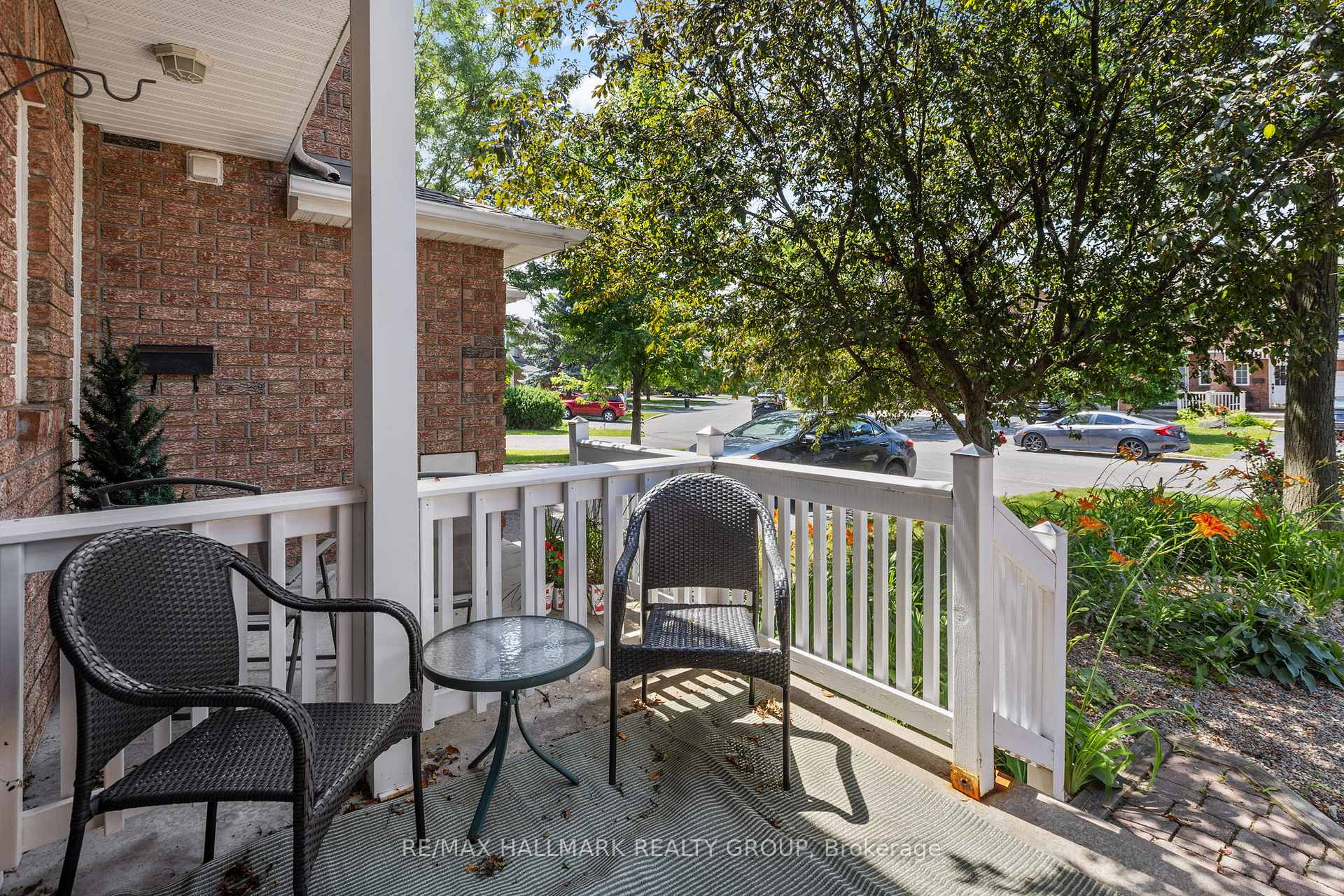 Photo 3 of 988 Lucille Way, Ottawa, Notting Hill/Summerside — HOMEH