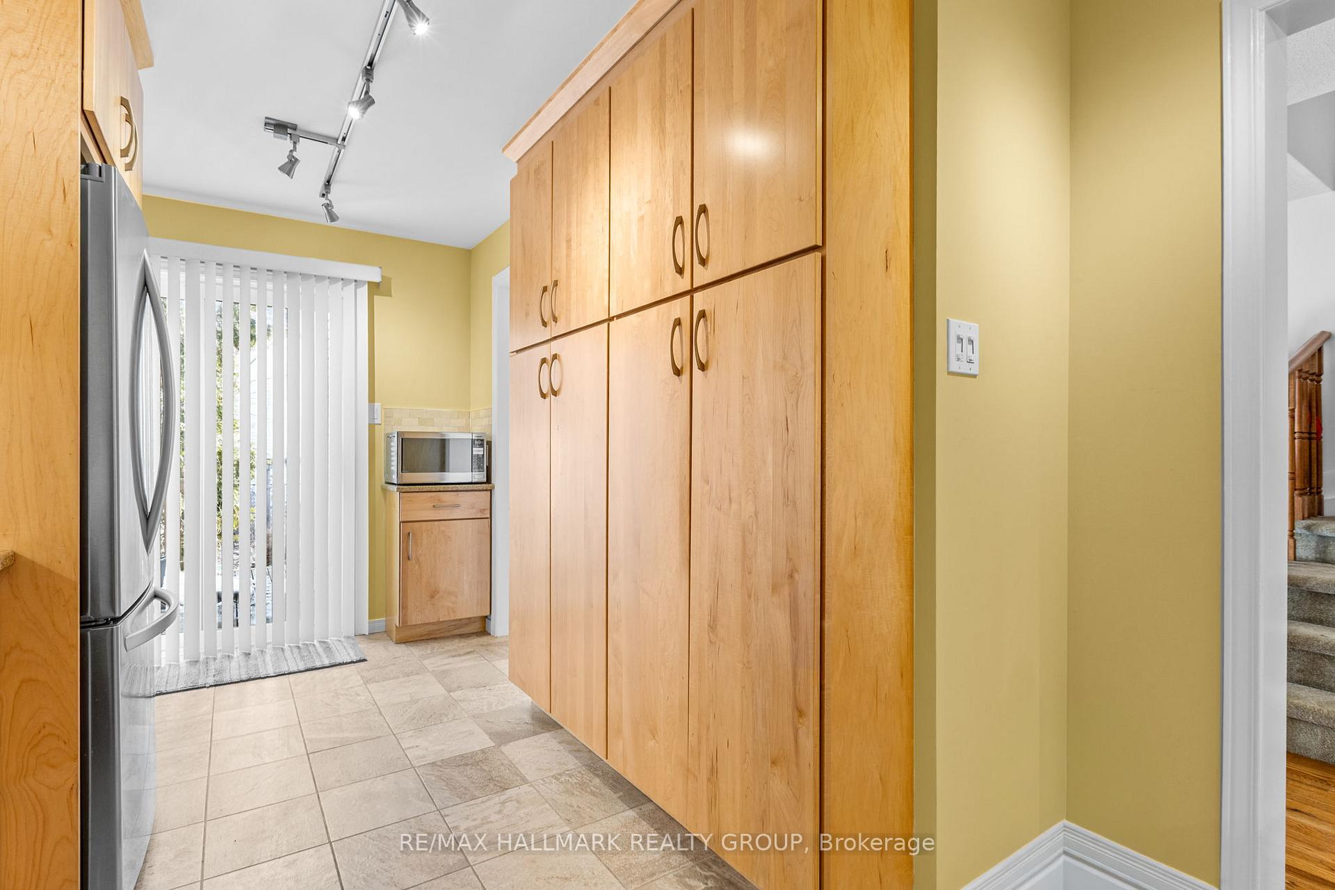 Photo 15 of 988 Lucille Way, Ottawa, Notting Hill/Summerside — HOMEH