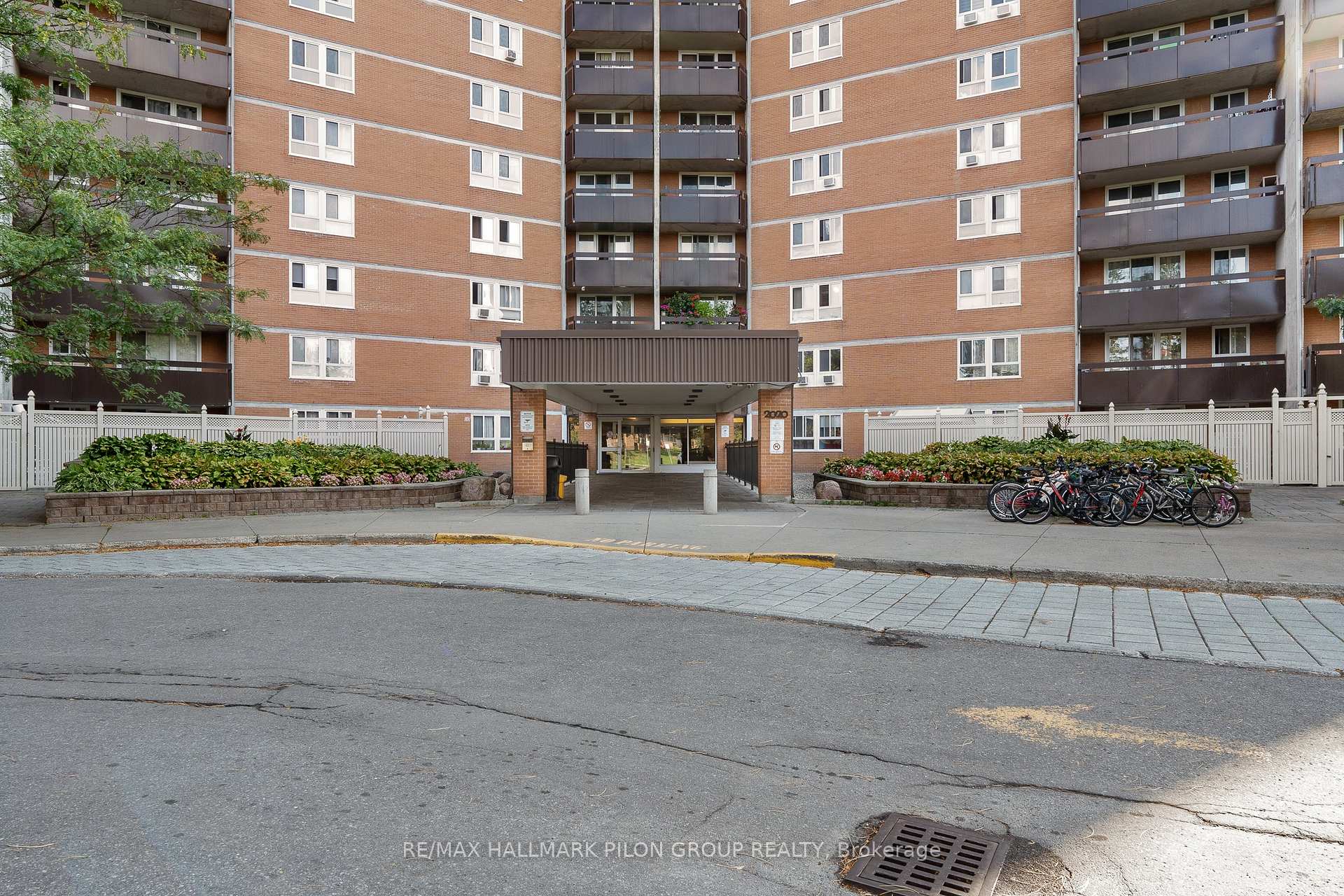 Photo 2 of Unit 508, 2000 Jasmine Crescent, Ottawa, Beacon Hill South — HOMEH