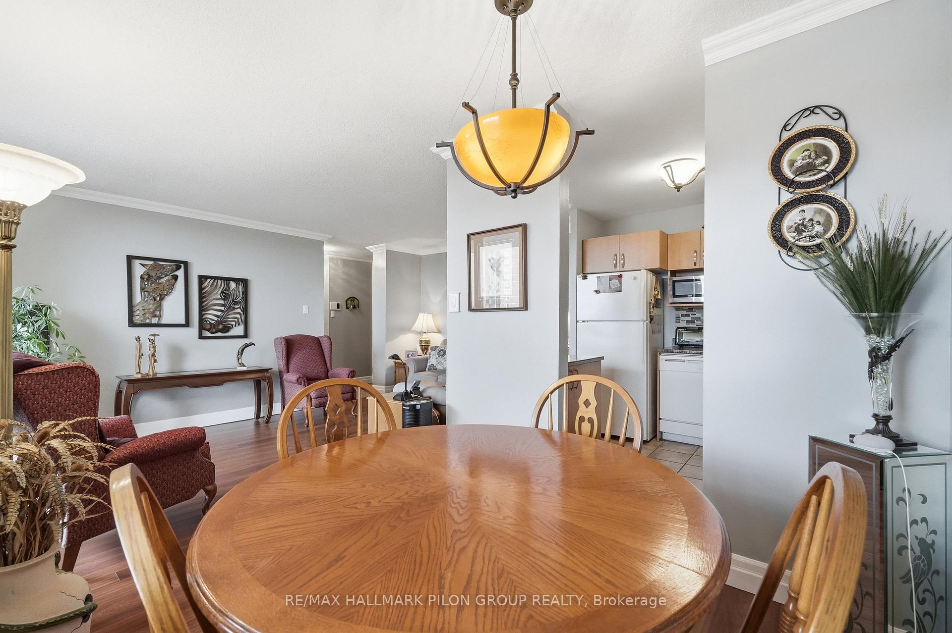 Photo 6 of Unit 508, 2000 Jasmine Crescent, Ottawa, Beacon Hill South — HOMEH
