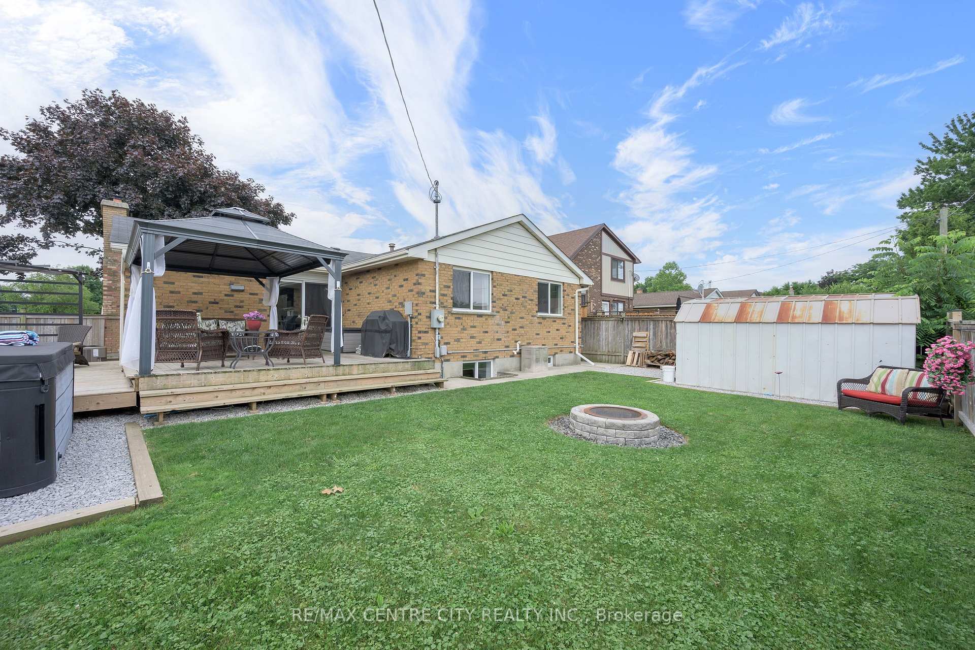 Photo 8 of 1 Idsardi Avenue, St. Thomas — HOMEH