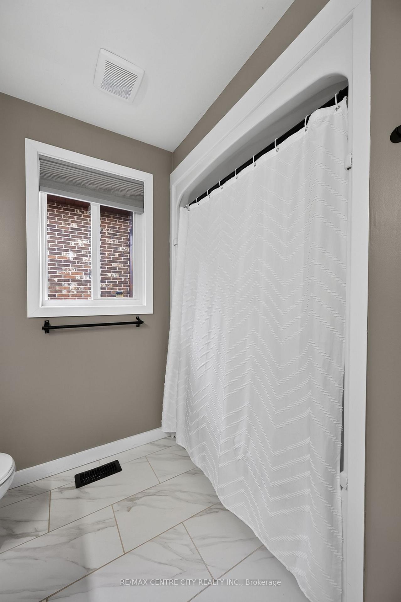 Photo 27 of 1 Idsardi Avenue, St. Thomas — HOMEH