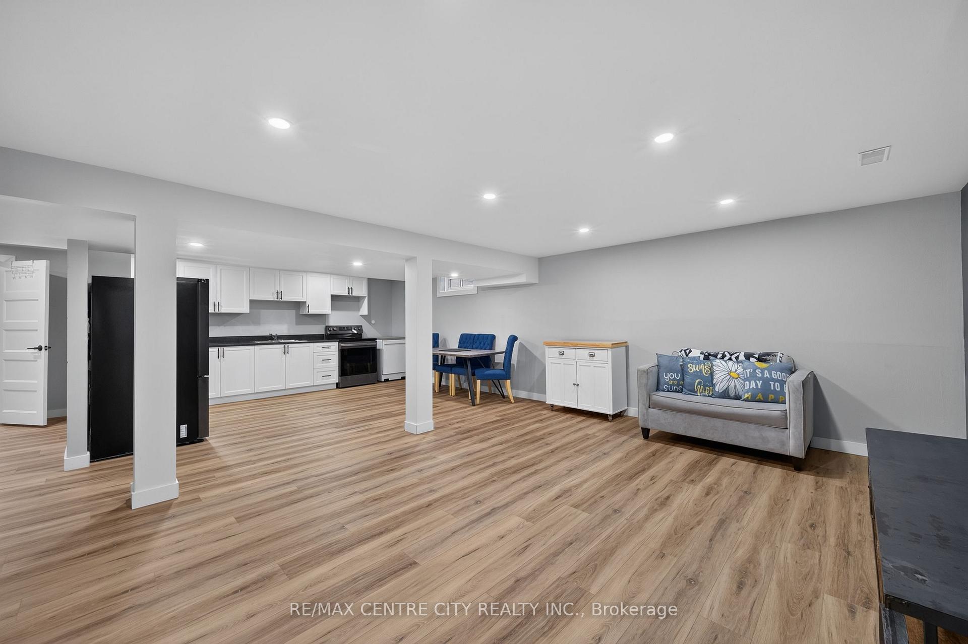 Photo 33 of 1 Idsardi Avenue, St. Thomas — HOMEH