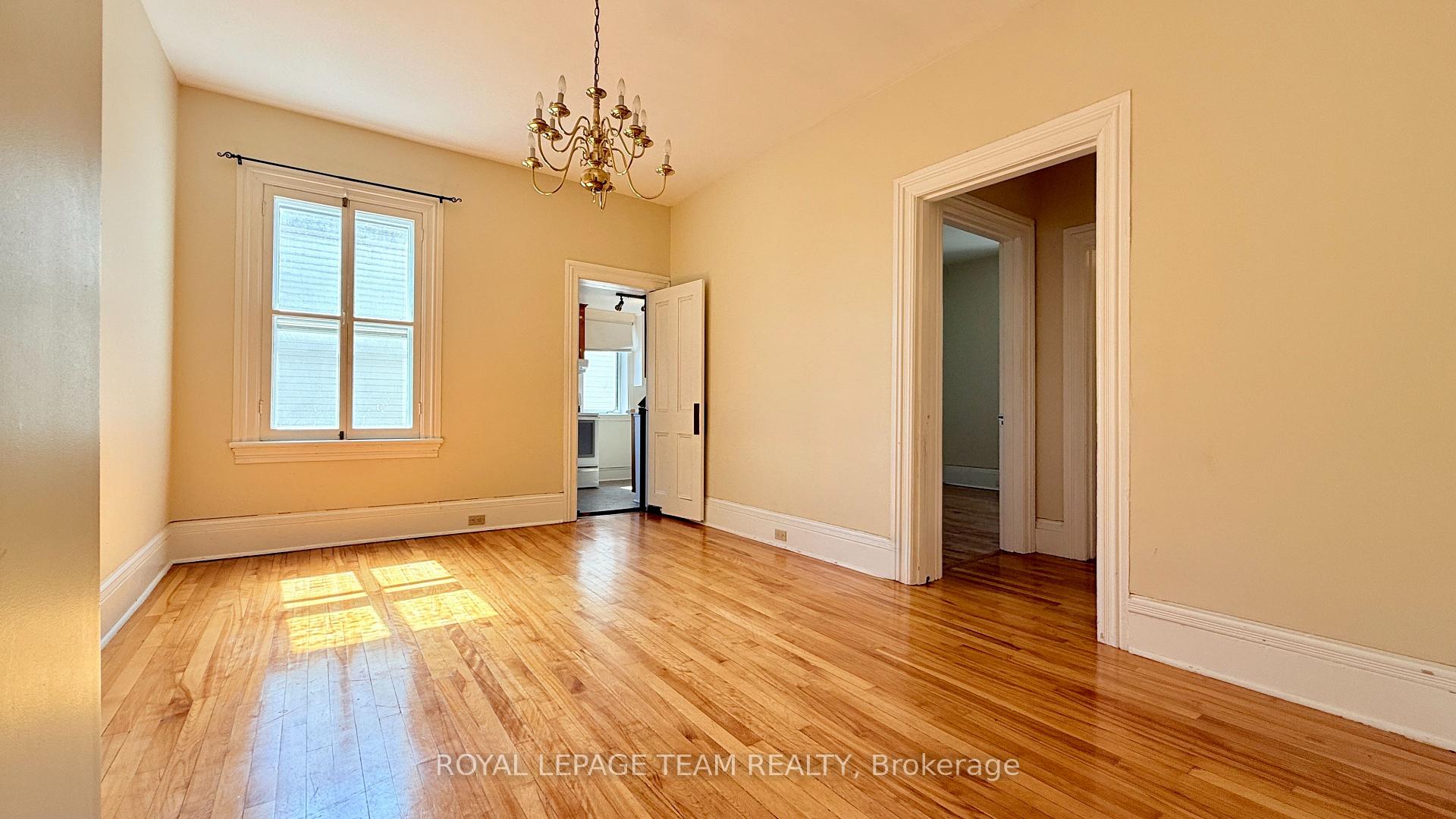 Photo 4 of Unit 2, 14 Galt Street, Ottawa, Old Ottawa South — HOMEH
