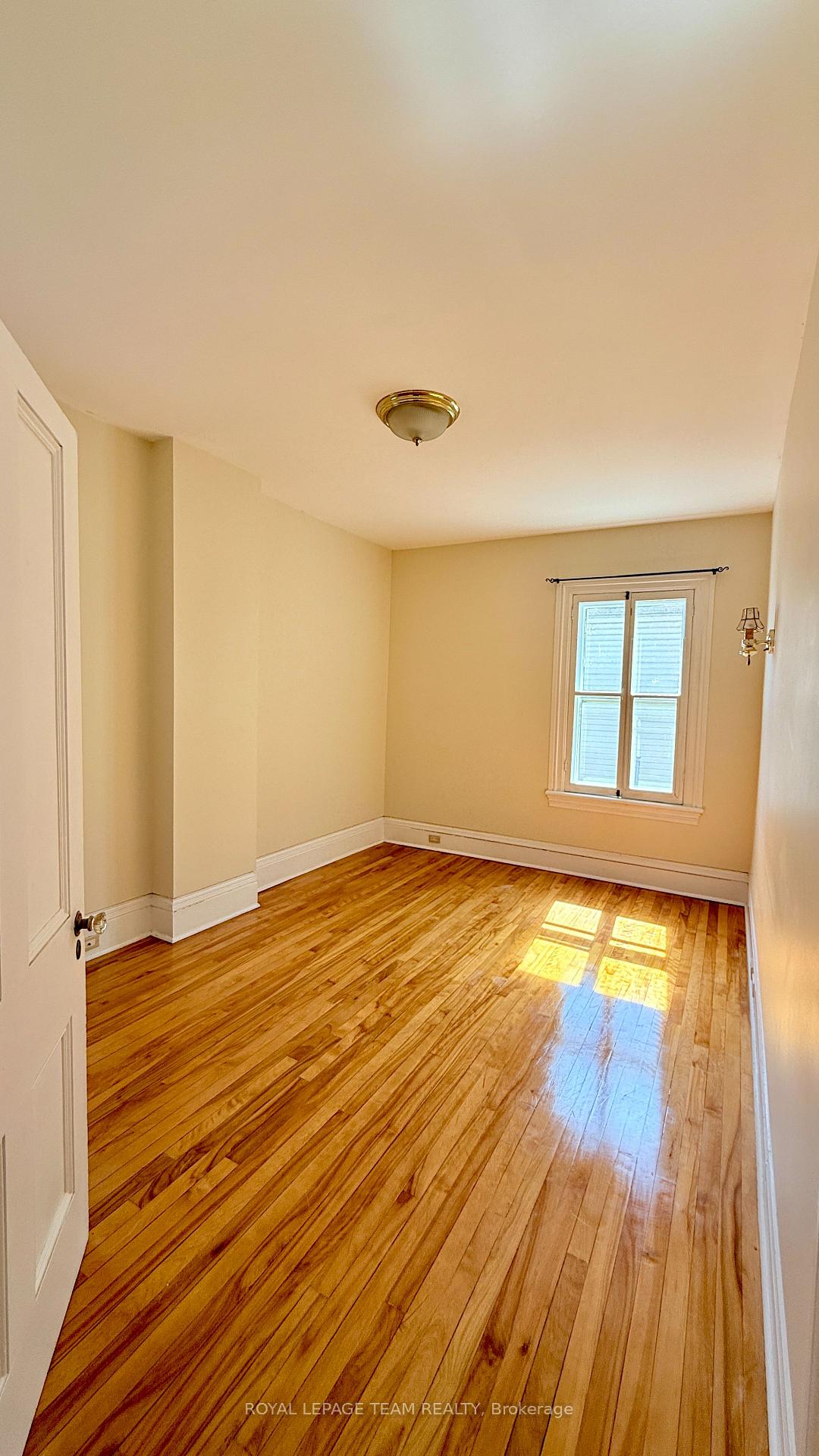 Photo 8 of Unit 2, 14 Galt Street, Ottawa, Old Ottawa South — HOMEH