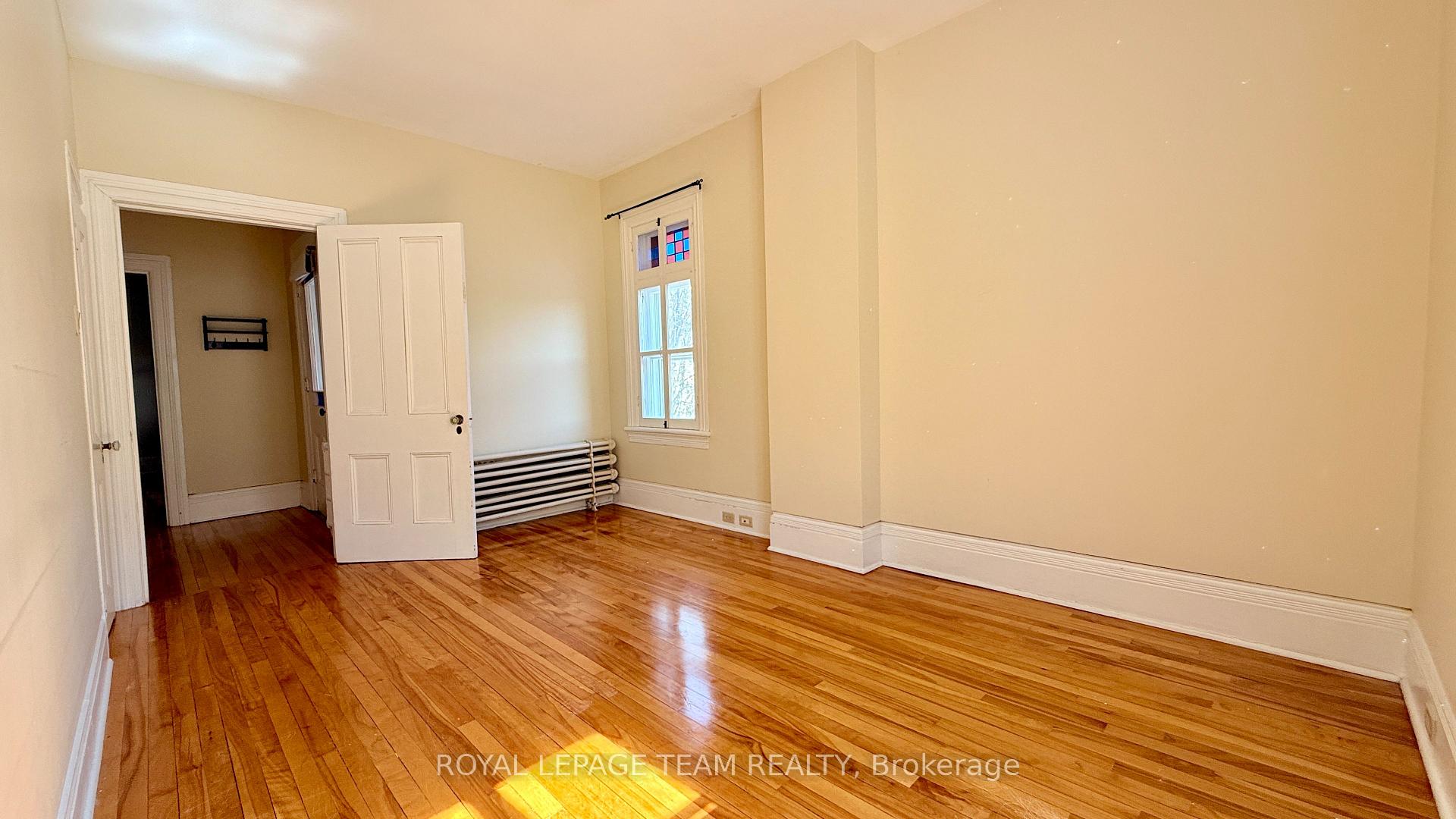 Photo 9 of Unit 2, 14 Galt Street, Ottawa, Old Ottawa South — HOMEH