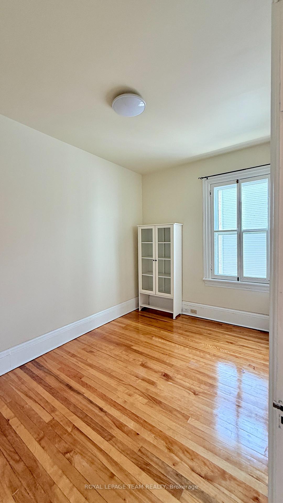 Photo 11 of Unit 2, 14 Galt Street, Ottawa, Old Ottawa South — HOMEH