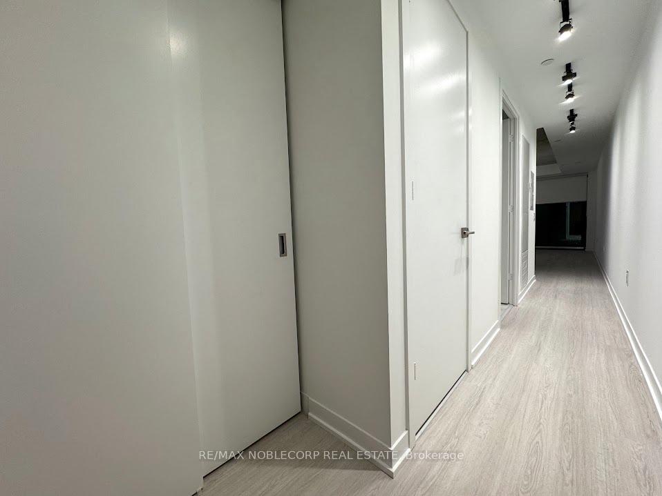 Photo 3 of Unit 1613, 195 McCaul Street, Toronto, Kensington-Chinatown — HOMEH