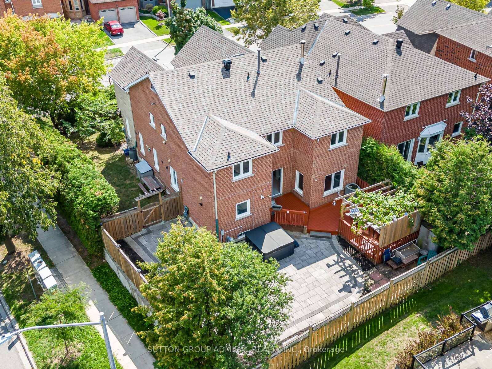 Photo 3 of 98 Rosedale Heights Drive, Vaughan, Uplands — HOMEH