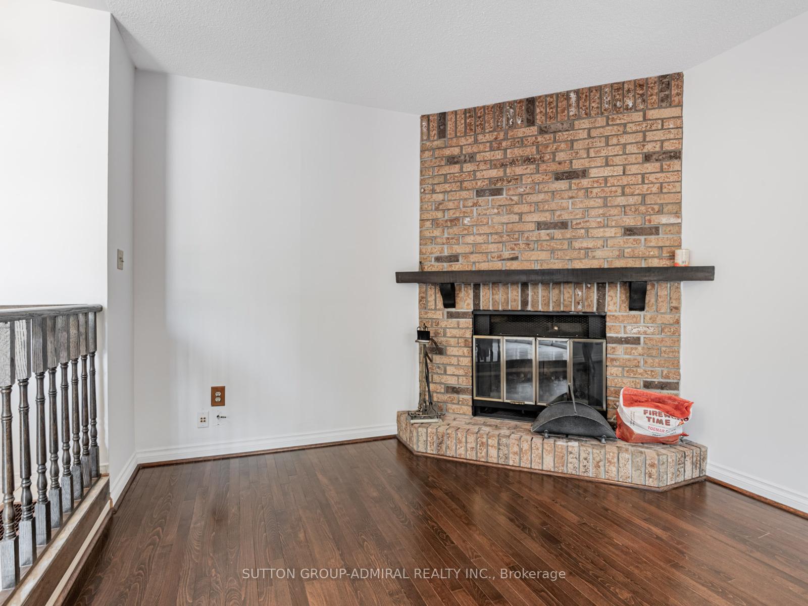 Photo 17 of 98 Rosedale Heights Drive, Vaughan, Uplands — HOMEH