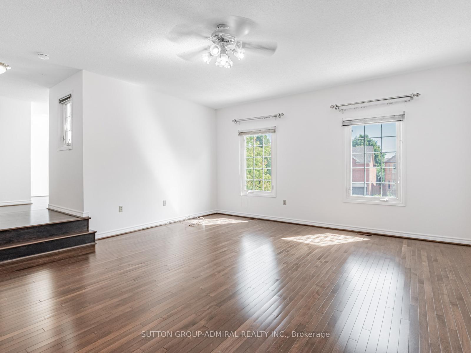 Photo 23 of 98 Rosedale Heights Drive, Vaughan, Uplands — HOMEH