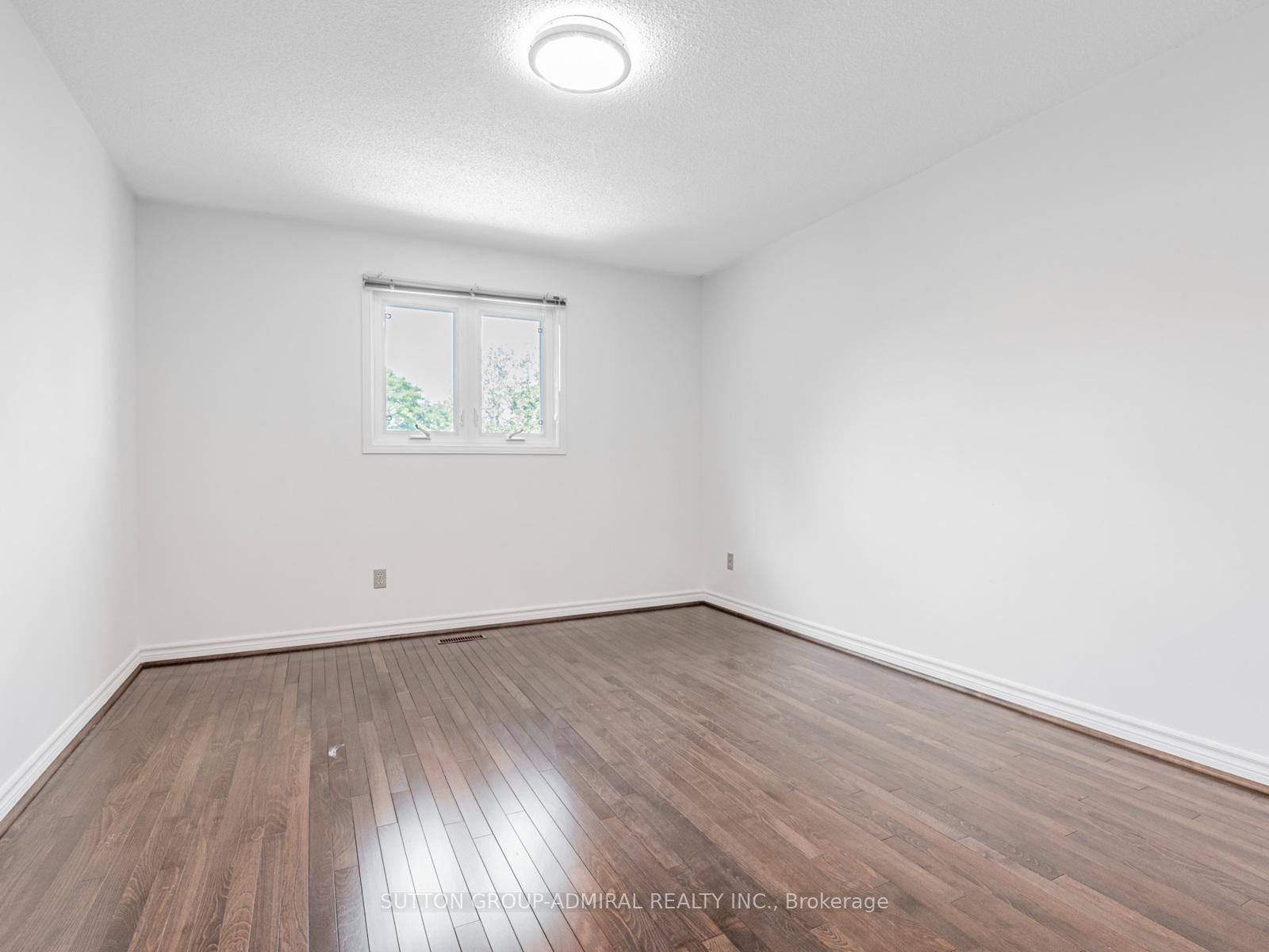 Photo 26 of 98 Rosedale Heights Drive, Vaughan, Uplands — HOMEH
