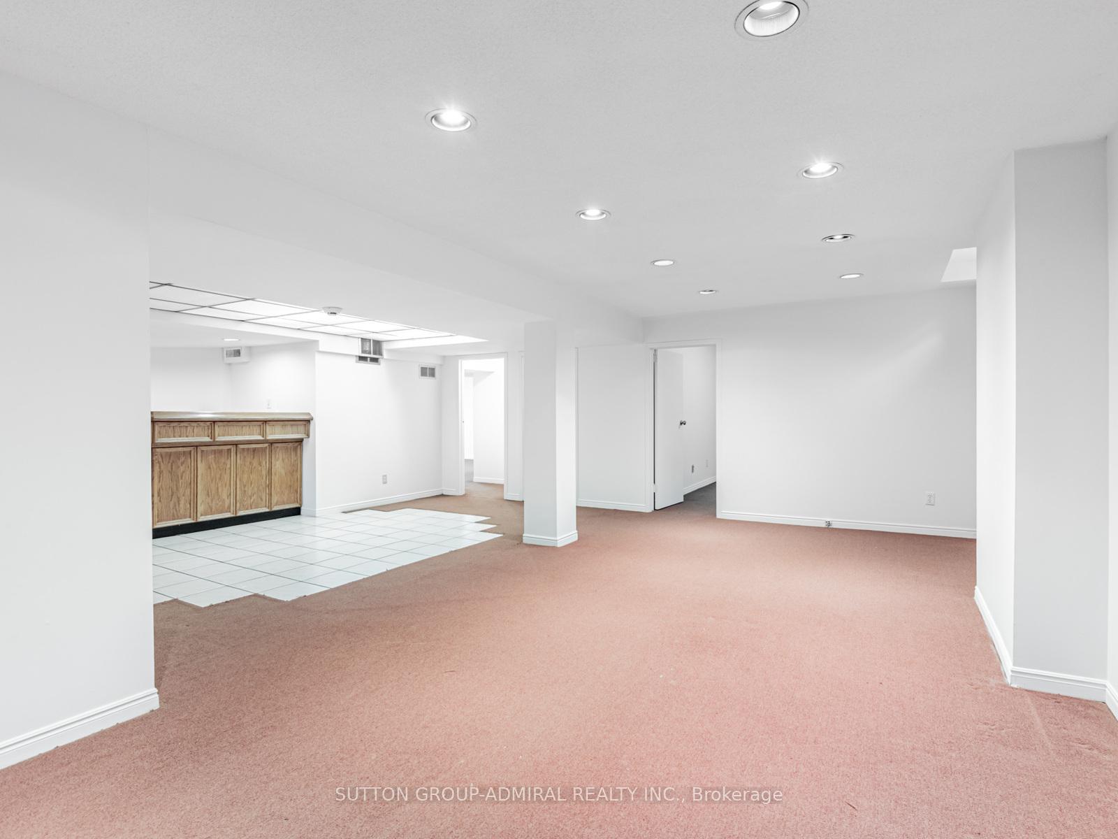 Photo 32 of 98 Rosedale Heights Drive, Vaughan, Uplands — HOMEH