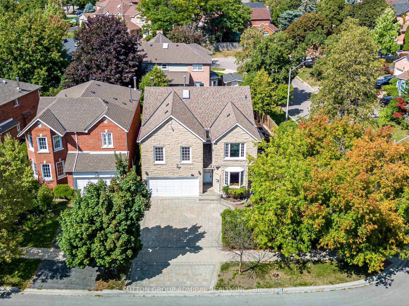 Photo 35 of 98 Rosedale Heights Drive, Vaughan, Uplands — HOMEH