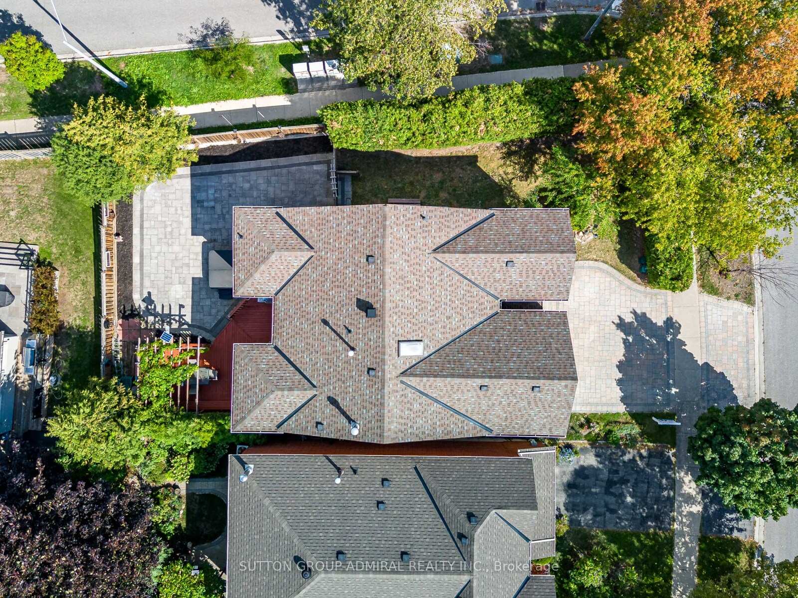 Photo 36 of 98 Rosedale Heights Drive, Vaughan, Uplands — HOMEH