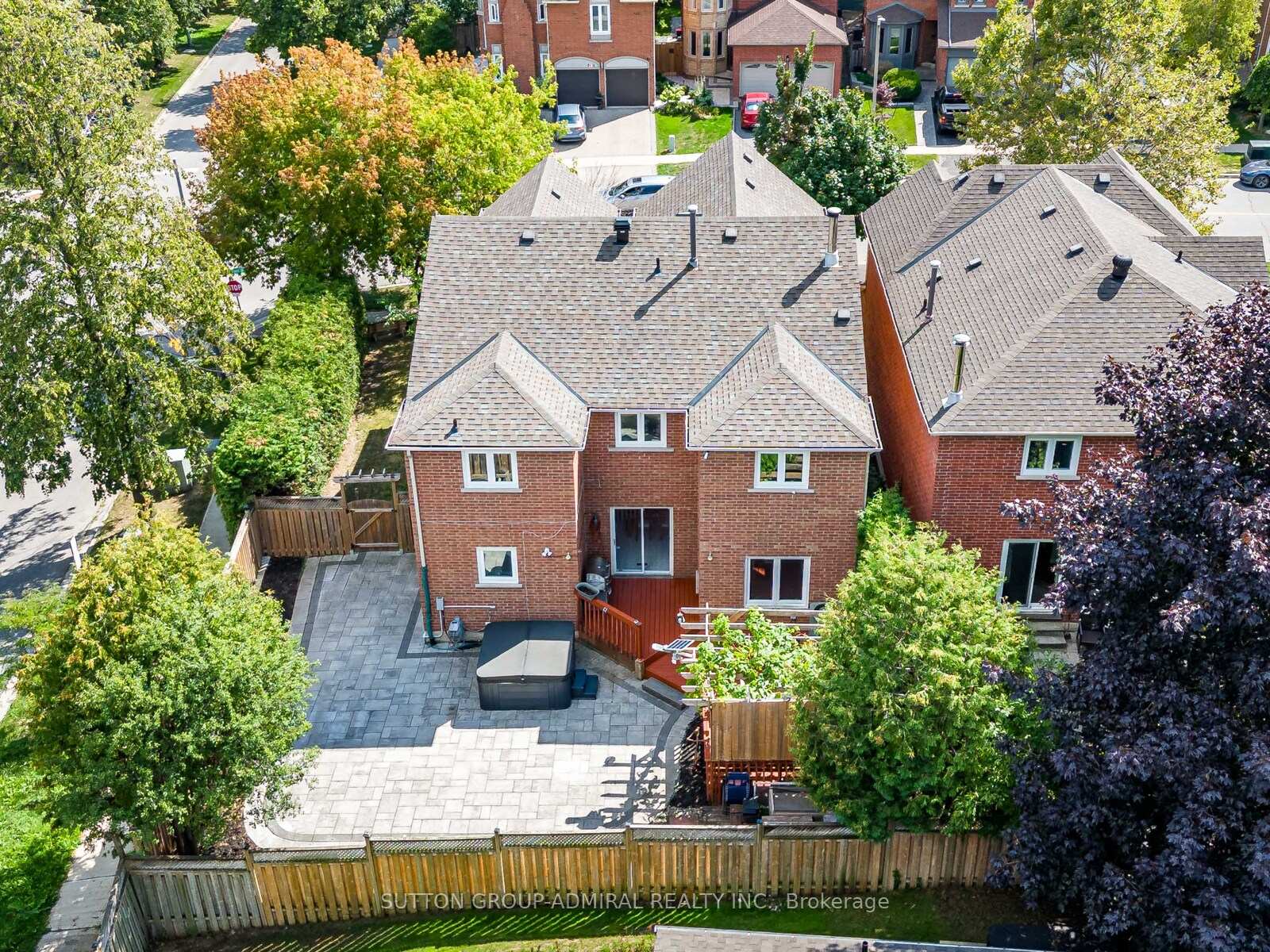 Photo 37 of 98 Rosedale Heights Drive, Vaughan, Uplands — HOMEH