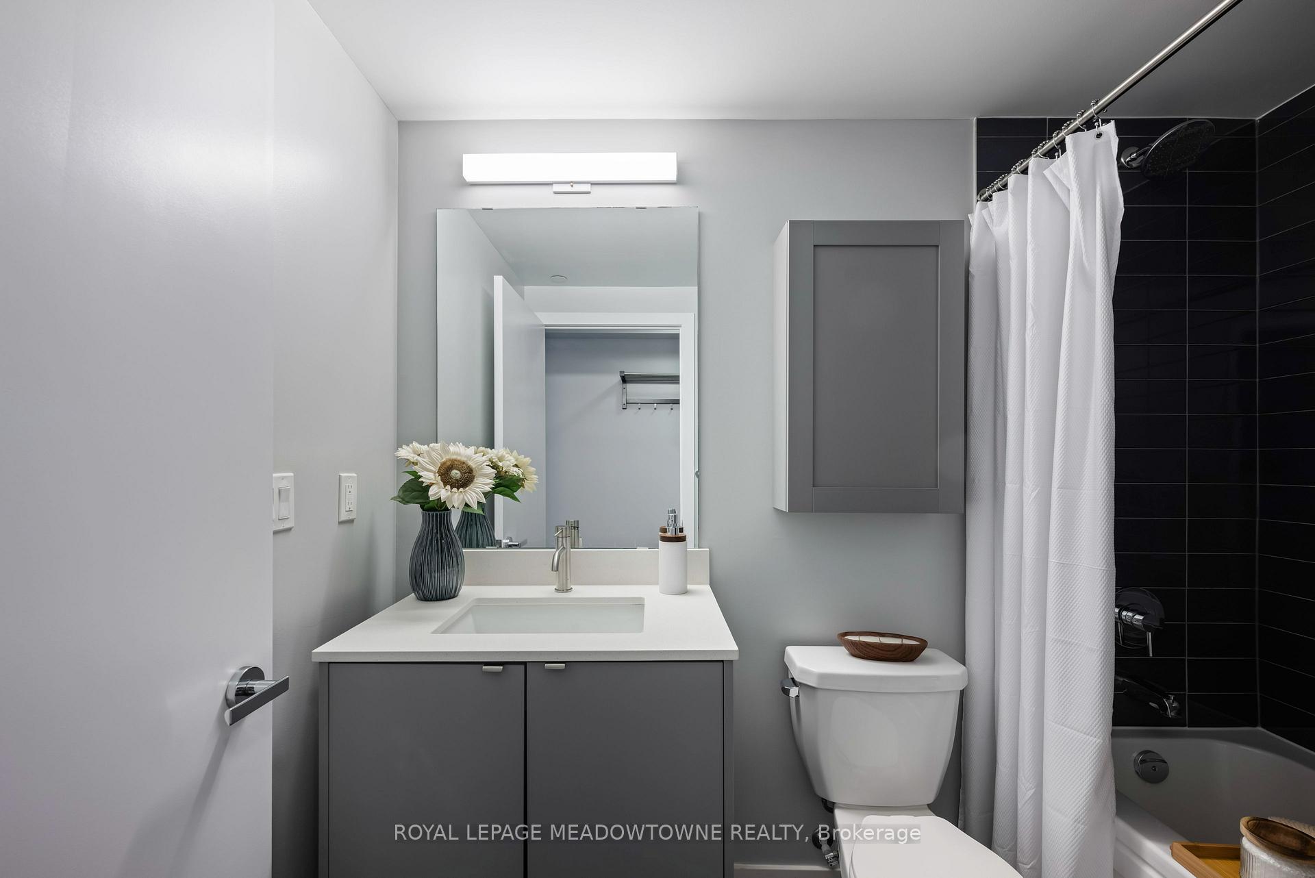 Photo 27 of Unit B602, 3200 Dakota Common, Burlington, Alton — HOMEH