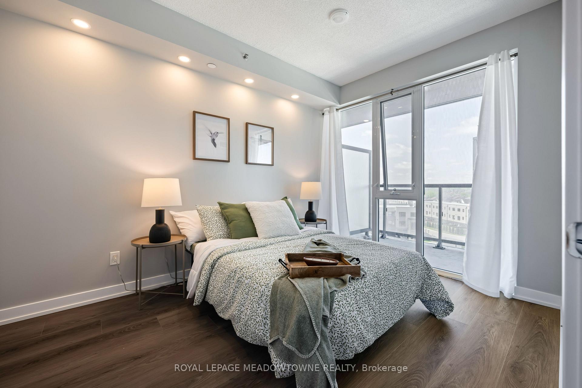 Photo 32 of Unit B602, 3200 Dakota Common, Burlington, Alton — HOMEH
