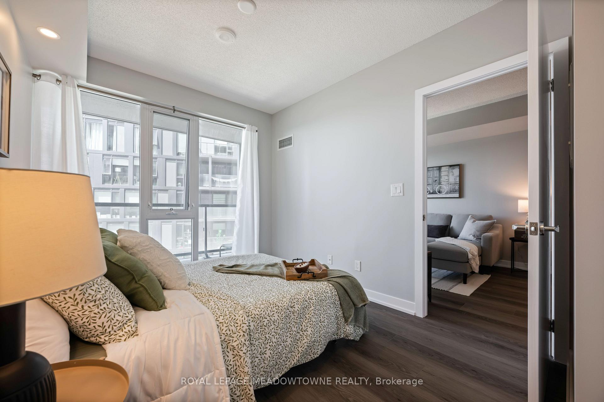 Photo 34 of Unit B602, 3200 Dakota Common, Burlington, Alton — HOMEH