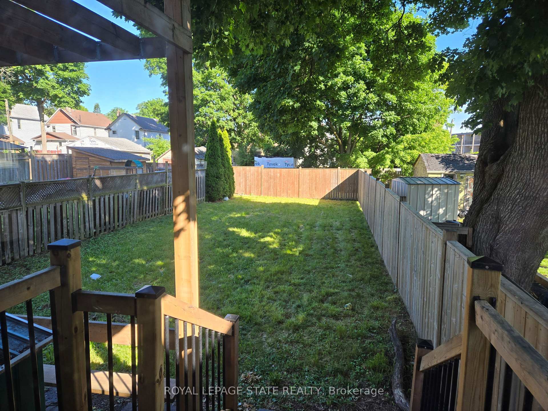 Photo 3 of 4249 Elgin Street, Niagara Falls, Downtown — HOMEH