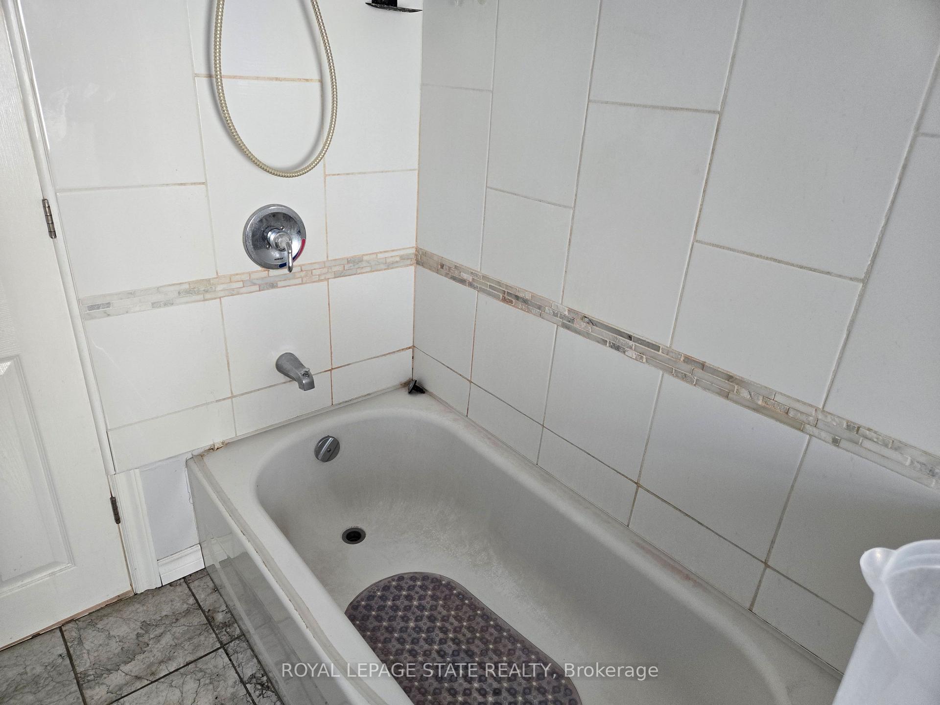 Photo 10 of 4249 Elgin Street, Niagara Falls, Downtown — HOMEH
