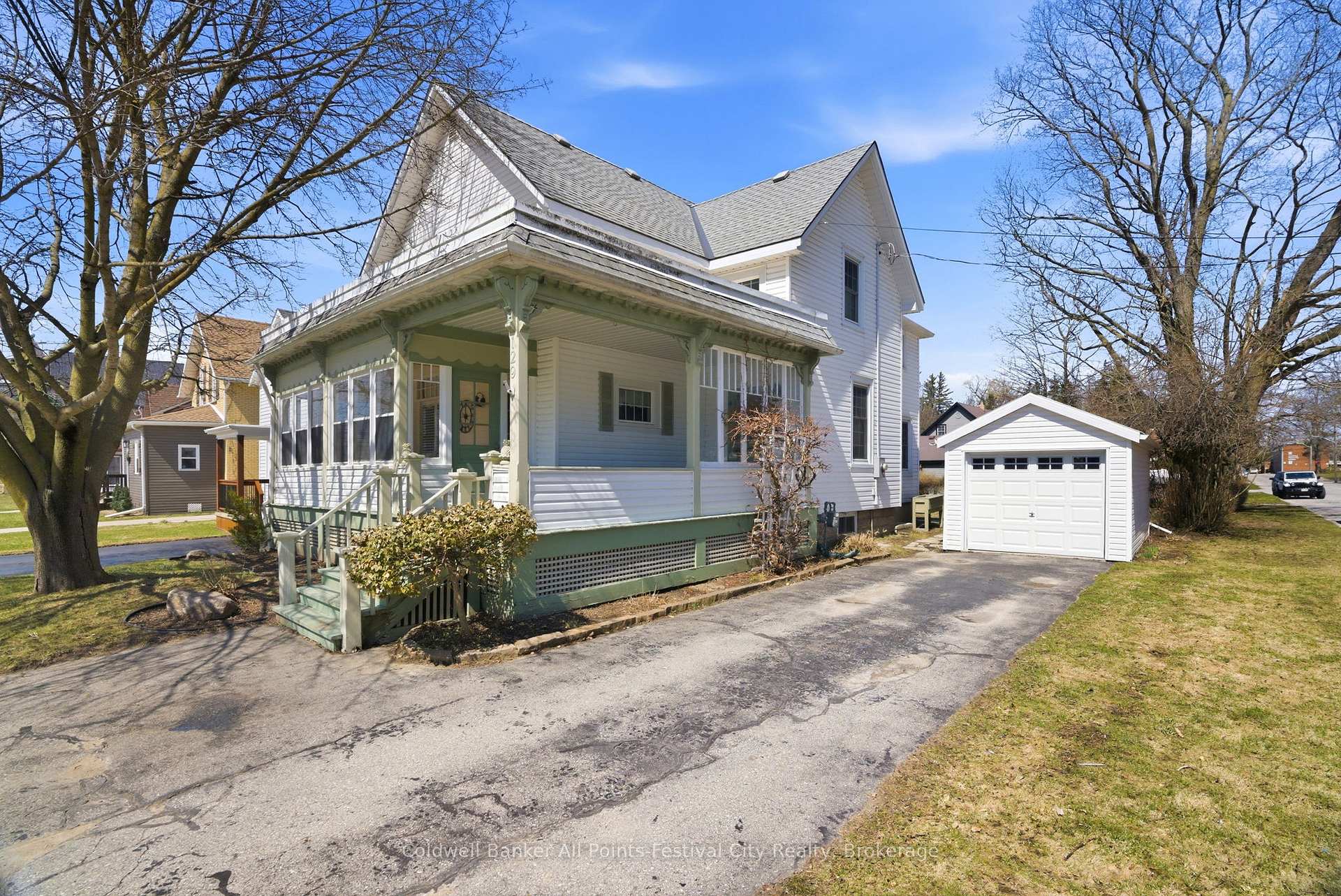 Photo 2 of 129 Ontario Street, Central Huron, Clinton — HOMEH