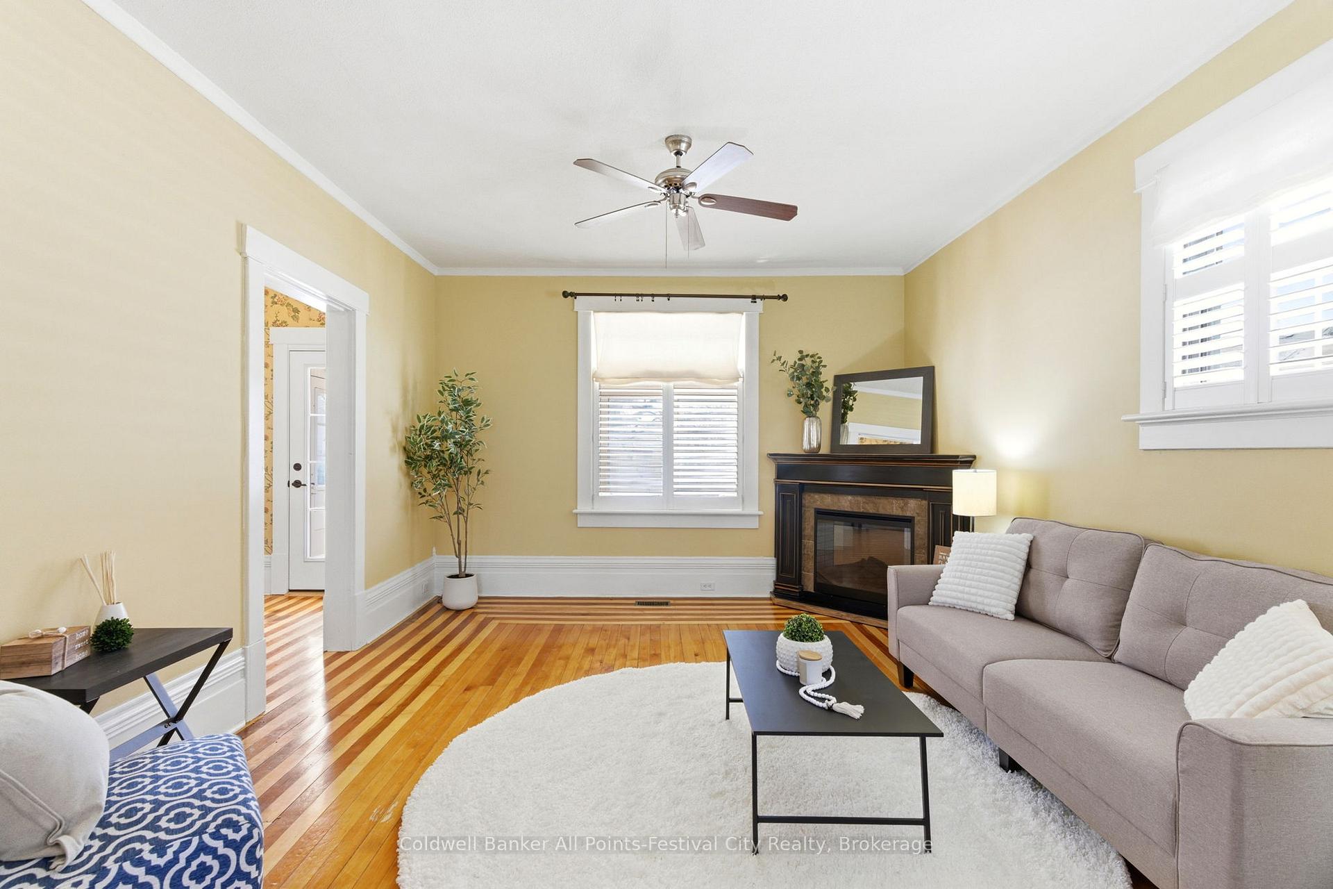 Photo 10 of 129 Ontario Street, Central Huron, Clinton — HOMEH
