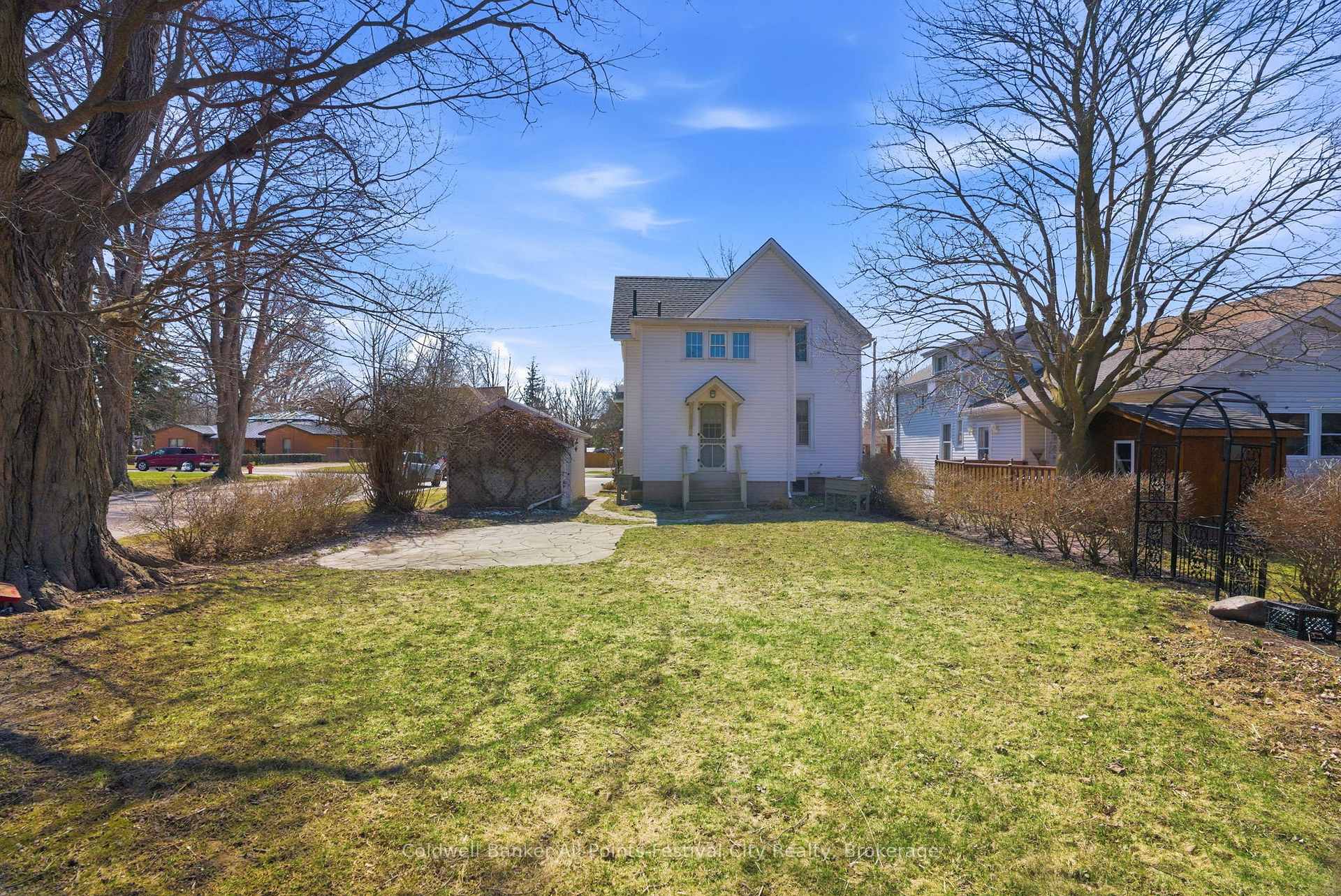 Photo 37 of 129 Ontario Street, Central Huron, Clinton — HOMEH