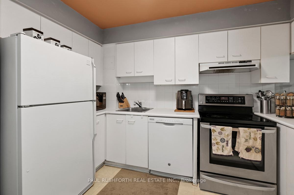 Photo 11 of 362 Briston Private, Ottawa, Hunt Club Park — HOMEH