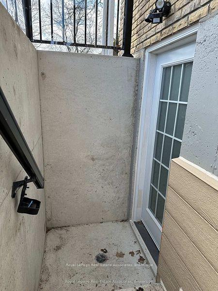 Photo 5 of 1 Esplanade Road, Brampton, Southgate — HOMEH