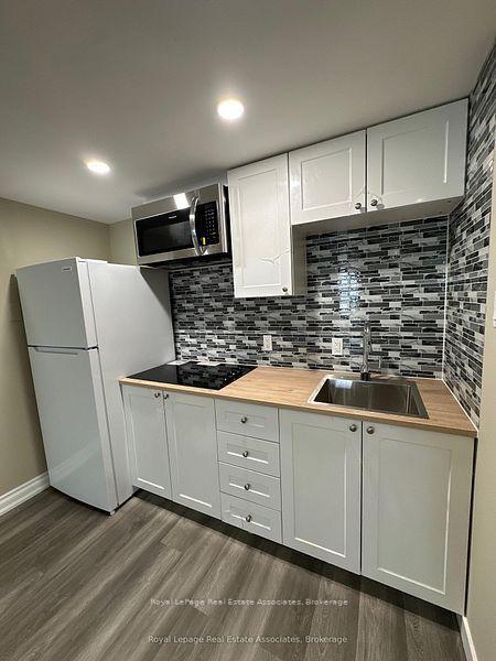 Photo 11 of 1 Esplanade Road, Brampton, Southgate — HOMEH