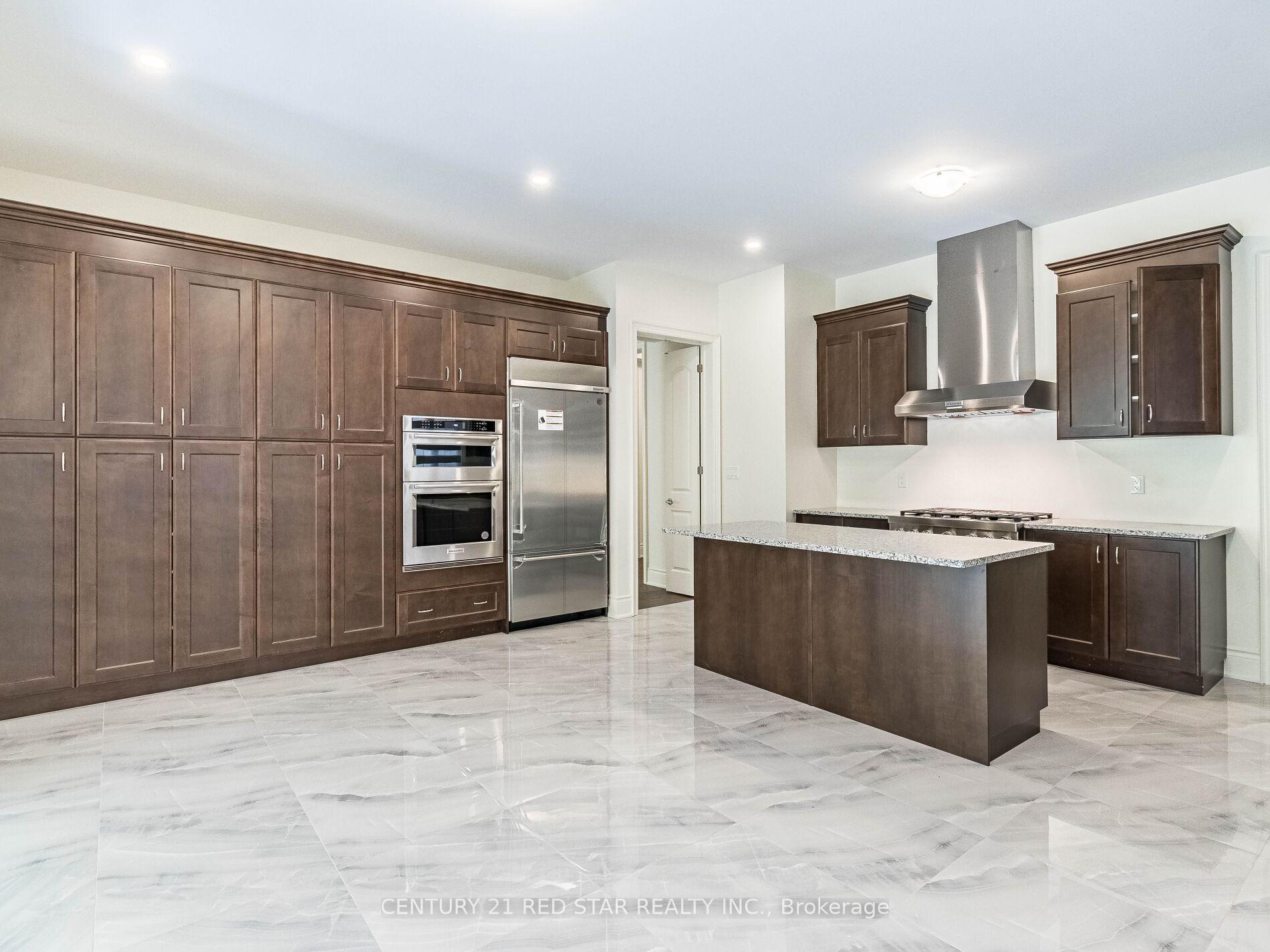 Photo 10 of 192 Farrell Road, Vaughan, Patterson — HOMEH