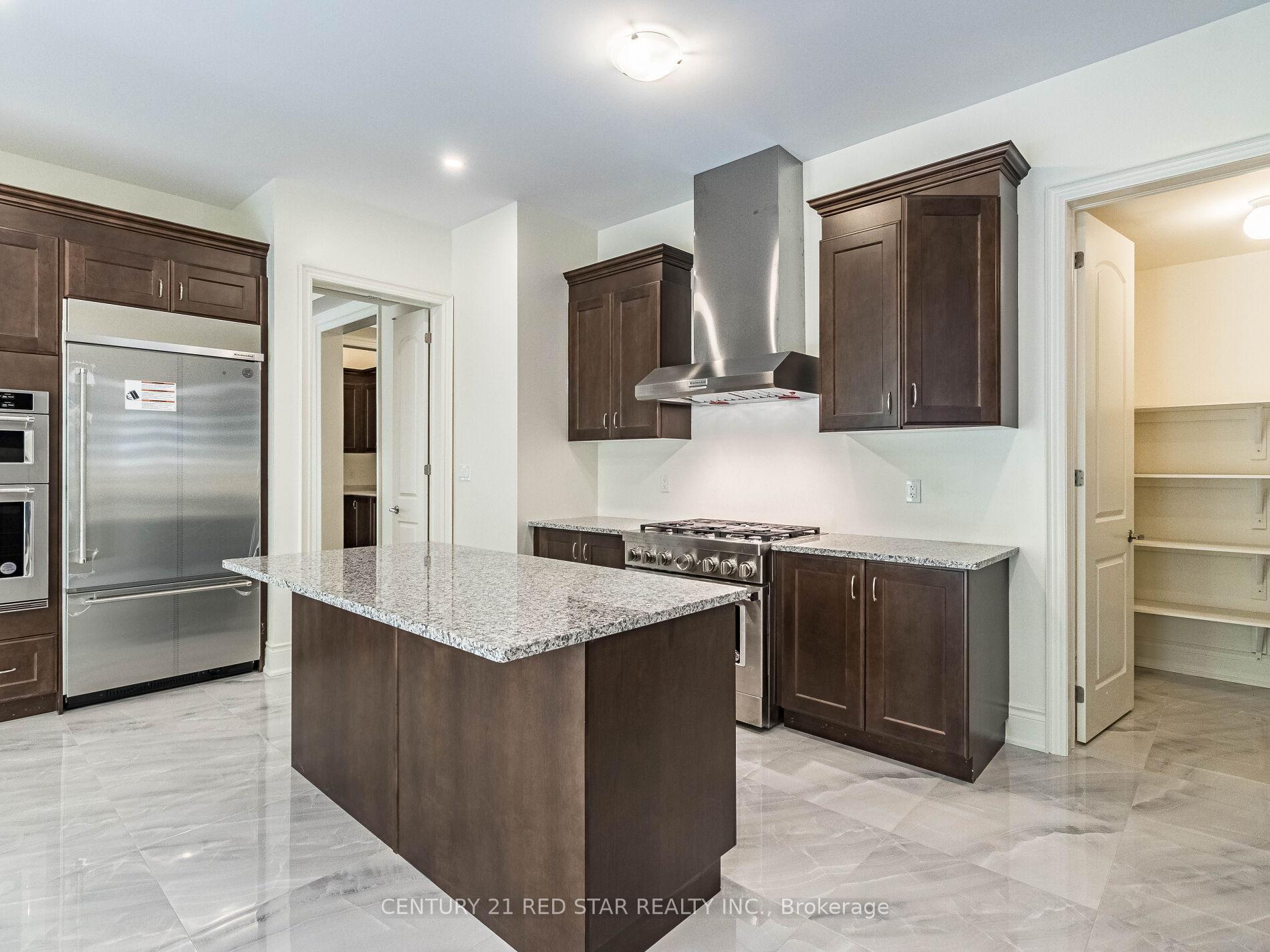 Photo 11 of 192 Farrell Road, Vaughan, Patterson — HOMEH