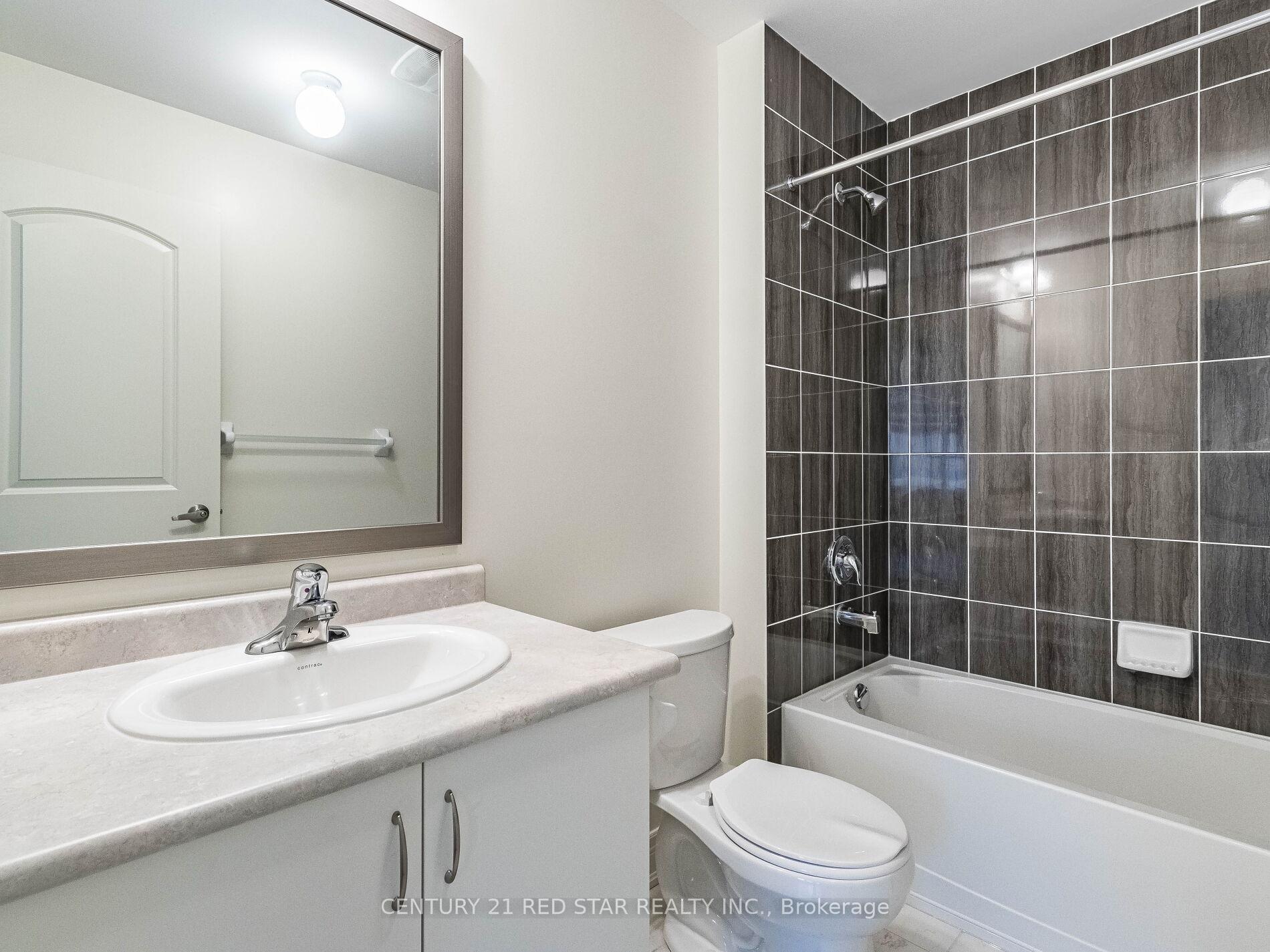 Photo 16 of 192 Farrell Road, Vaughan, Patterson — HOMEH