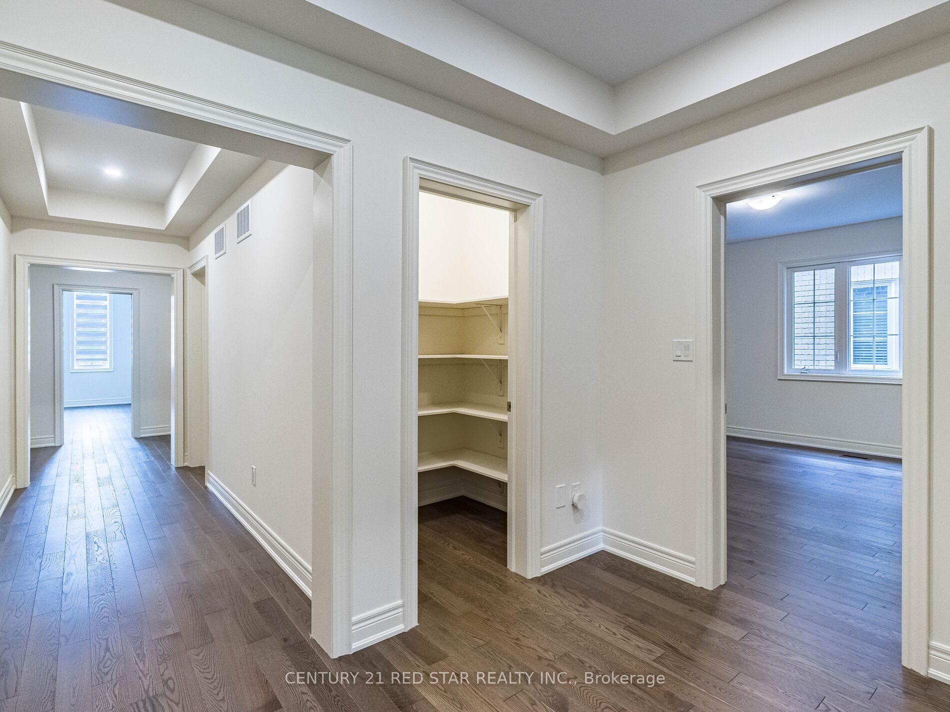 Photo 18 of 192 Farrell Road, Vaughan, Patterson — HOMEH