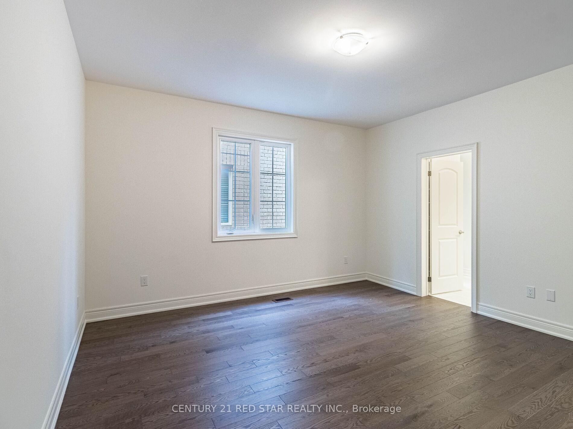Photo 19 of 192 Farrell Road, Vaughan, Patterson — HOMEH