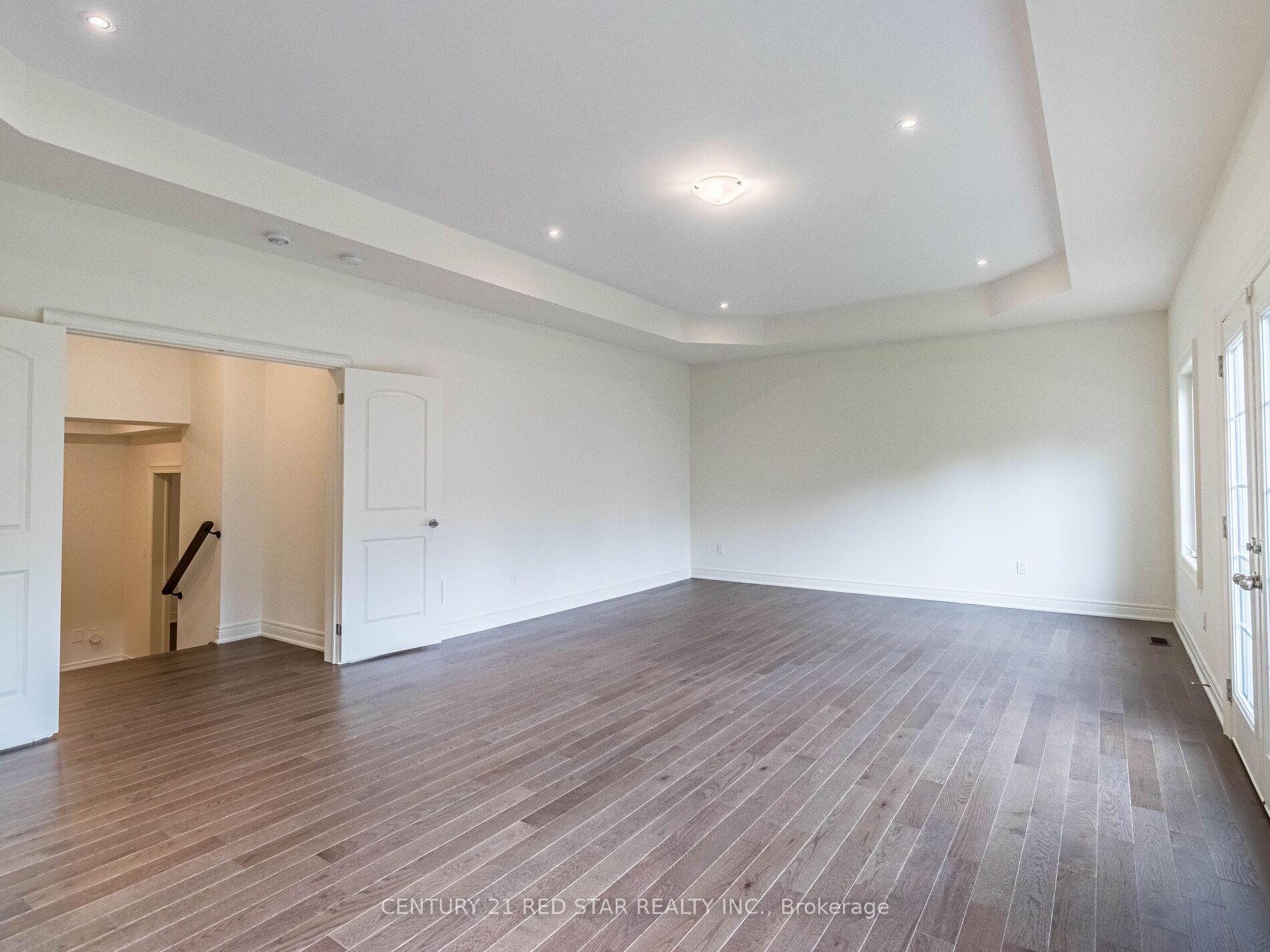 Photo 23 of 192 Farrell Road, Vaughan, Patterson — HOMEH