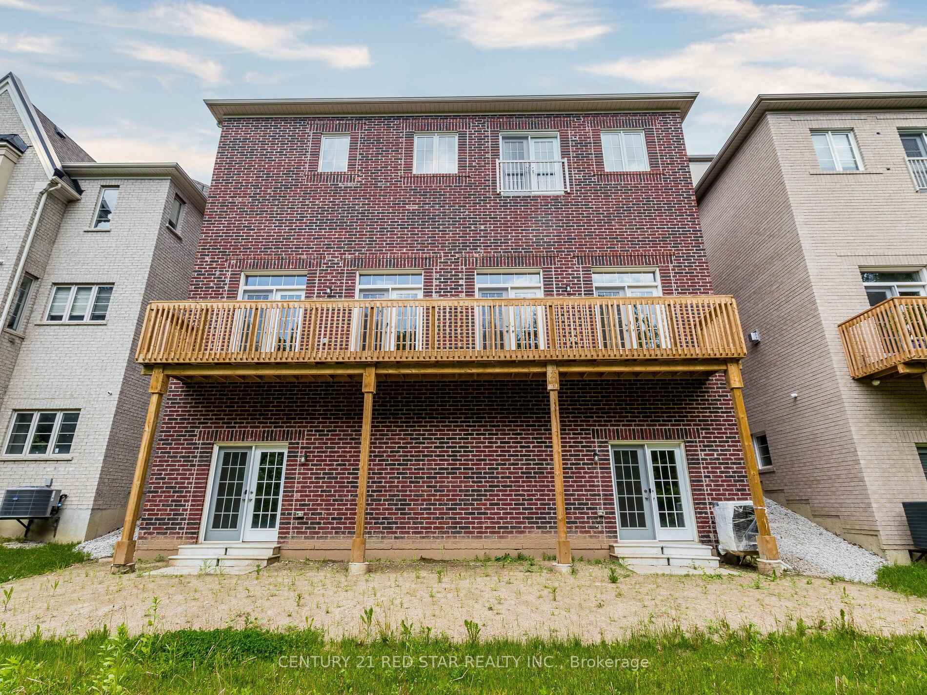 Photo 39 of 192 Farrell Road, Vaughan, Patterson — HOMEH