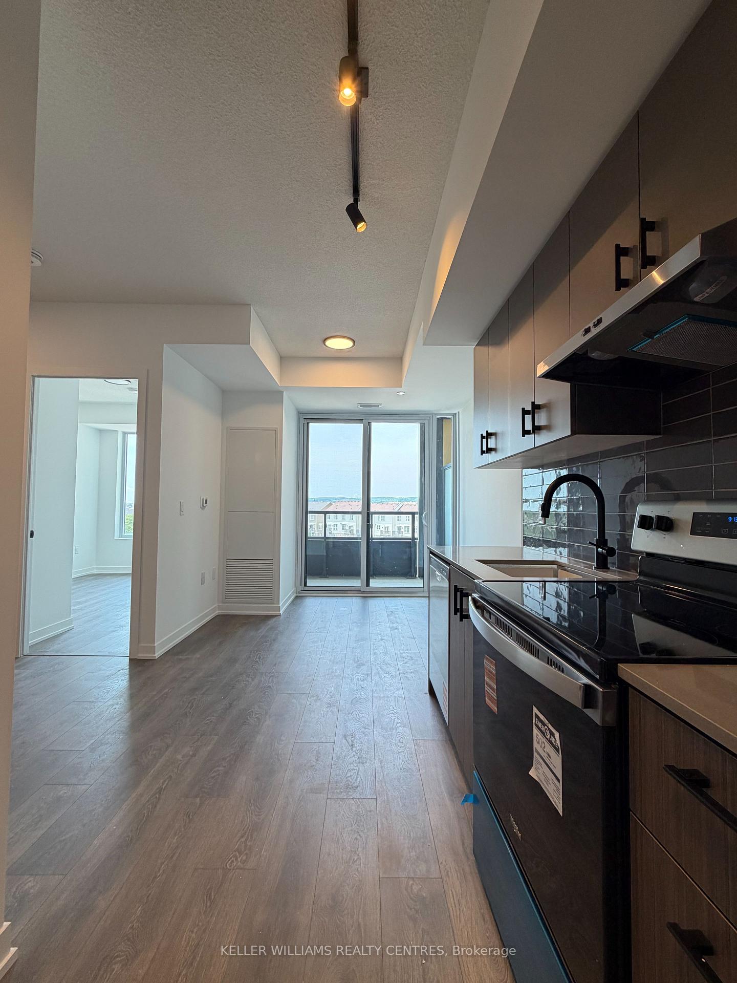 Photo 4 of Unit 405, 4878 Powers Common, Burlington, Alton — HOMEH