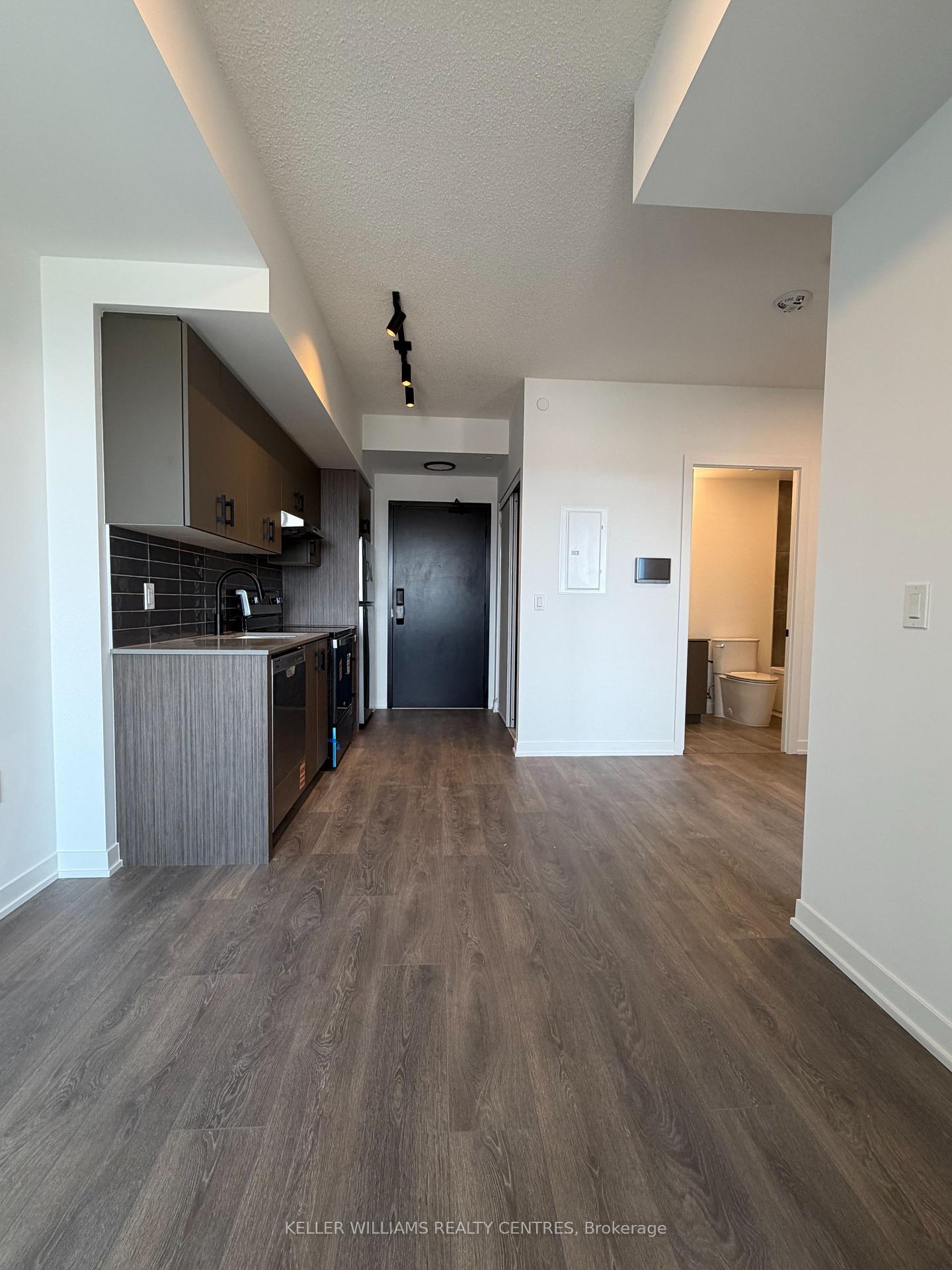 Photo 5 of Unit 405, 4878 Powers Common, Burlington, Alton — HOMEH