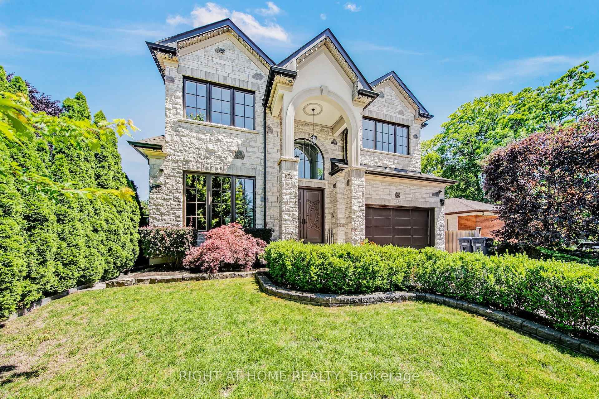 Photo of 484 Avonwood Drive
